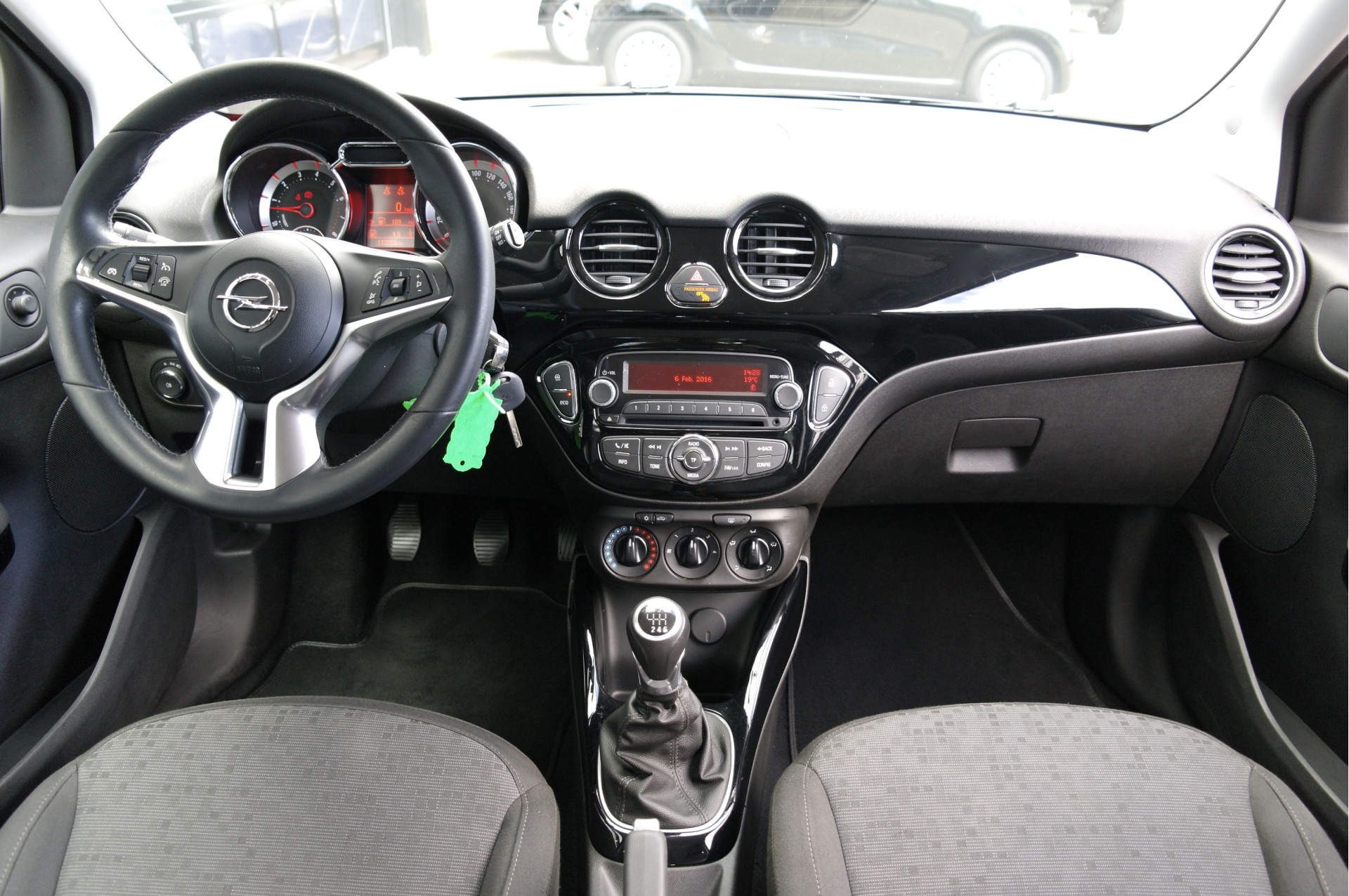 Foto van Opel Adam