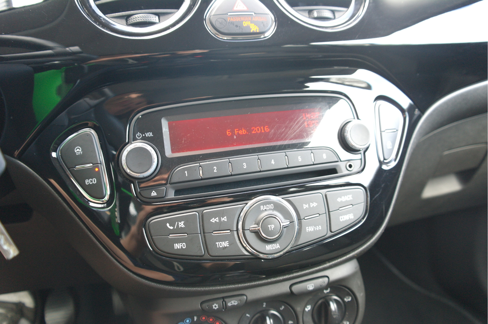 Foto van Opel Adam