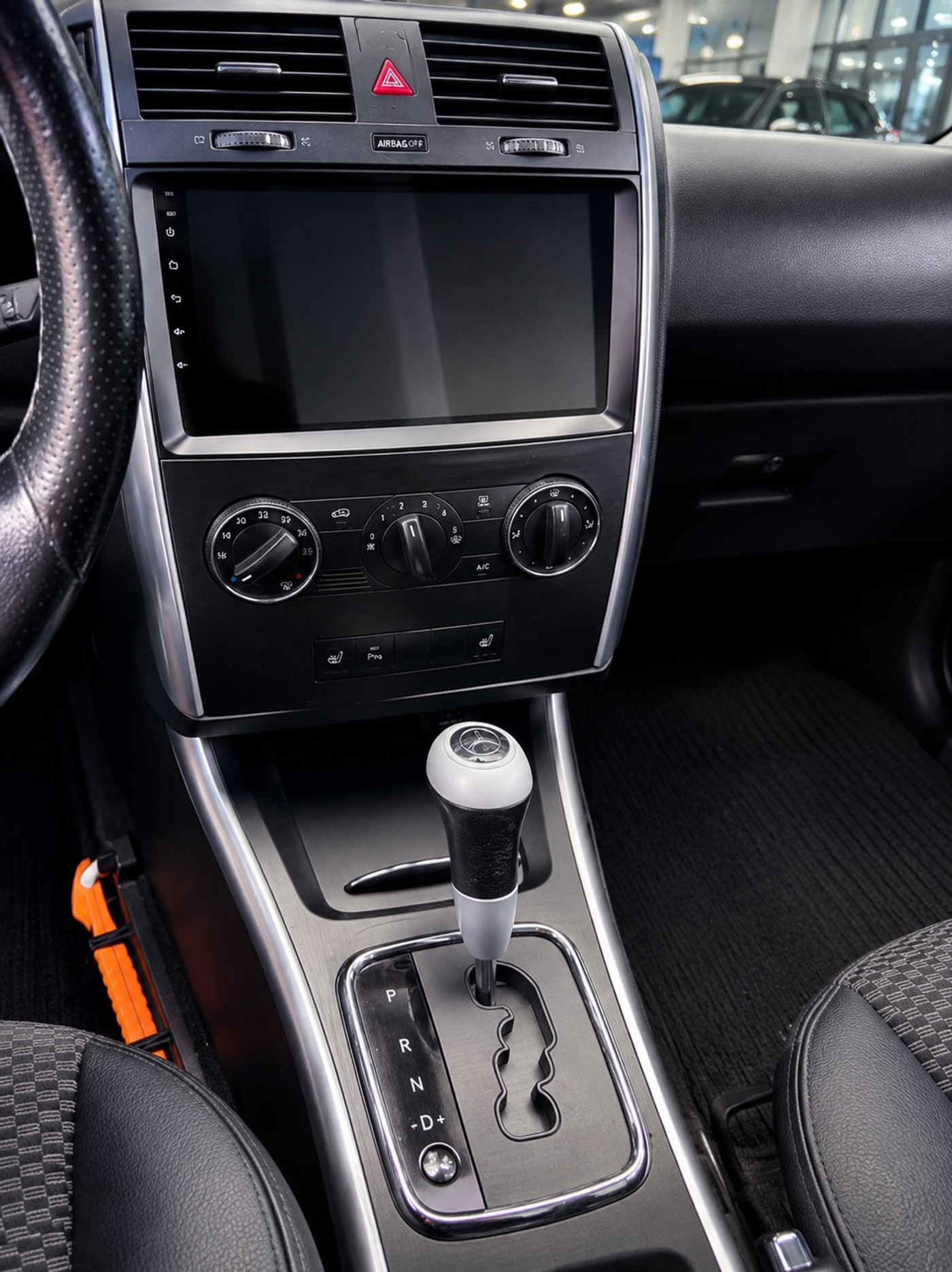 Foto van Mercedes-Benz B 200