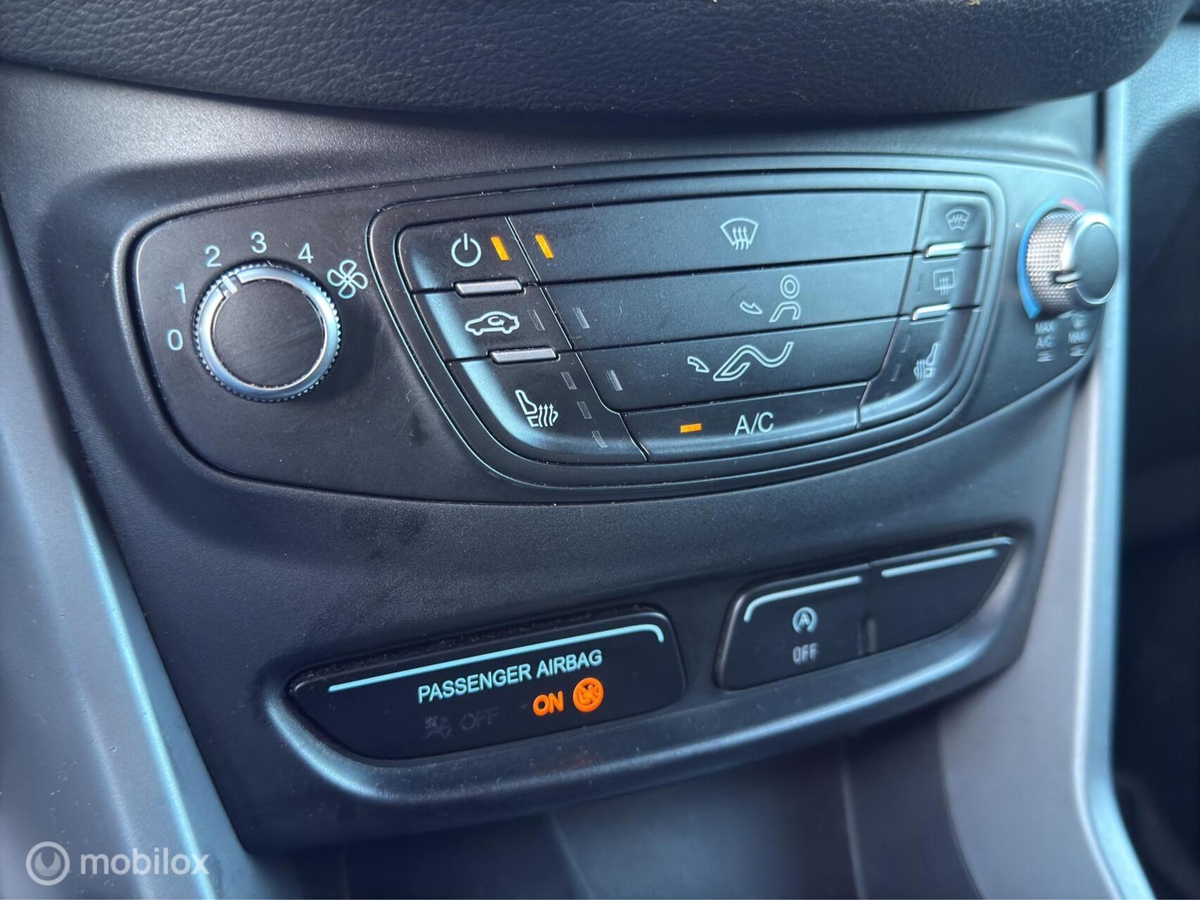 Foto van Ford B-max