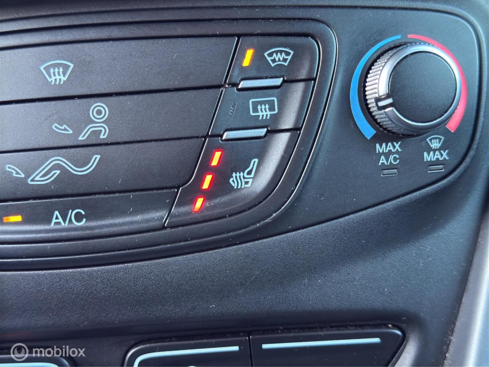 Foto van Ford B-max