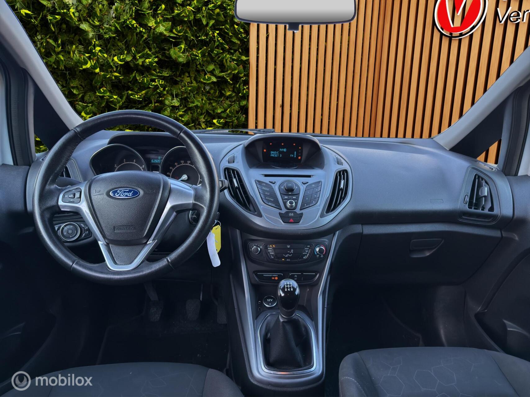 Foto van Ford B-max