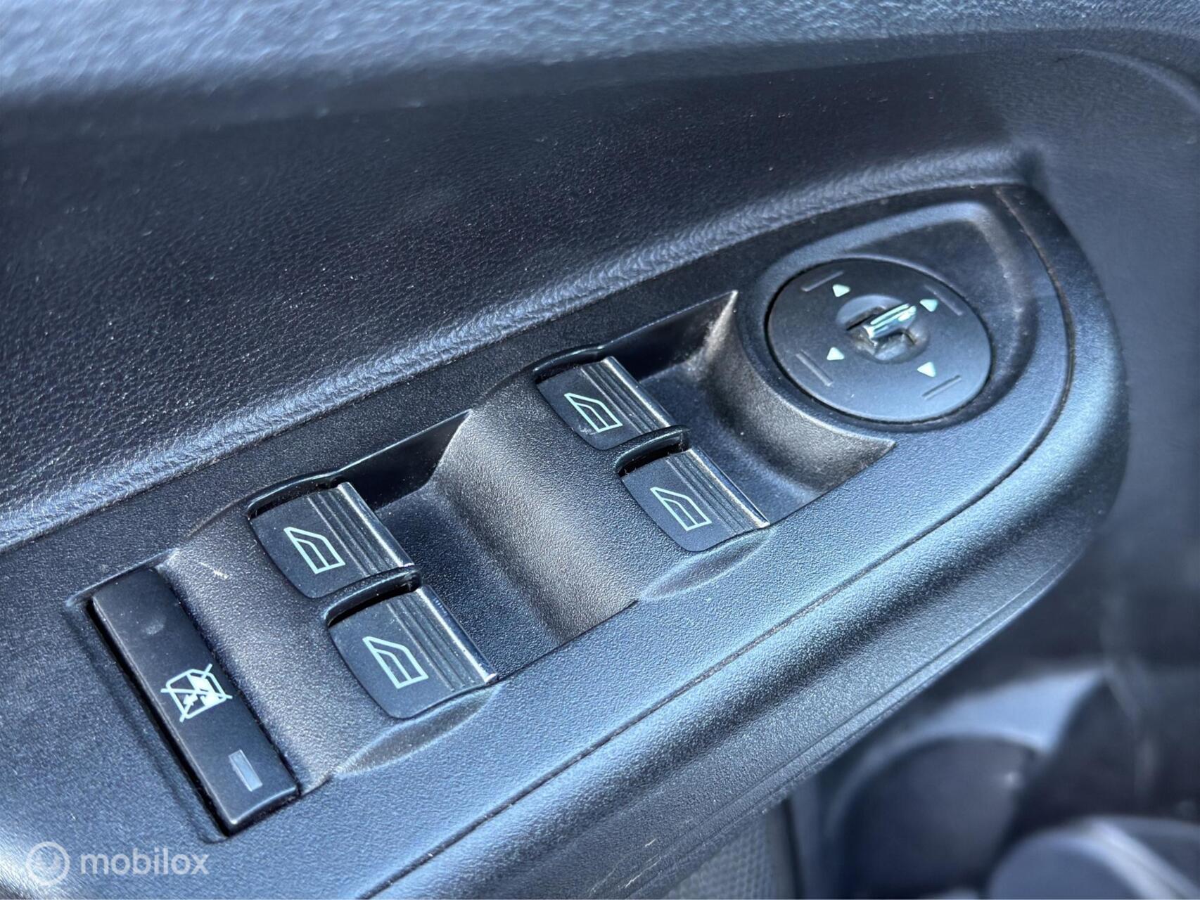 Foto van Ford B-max