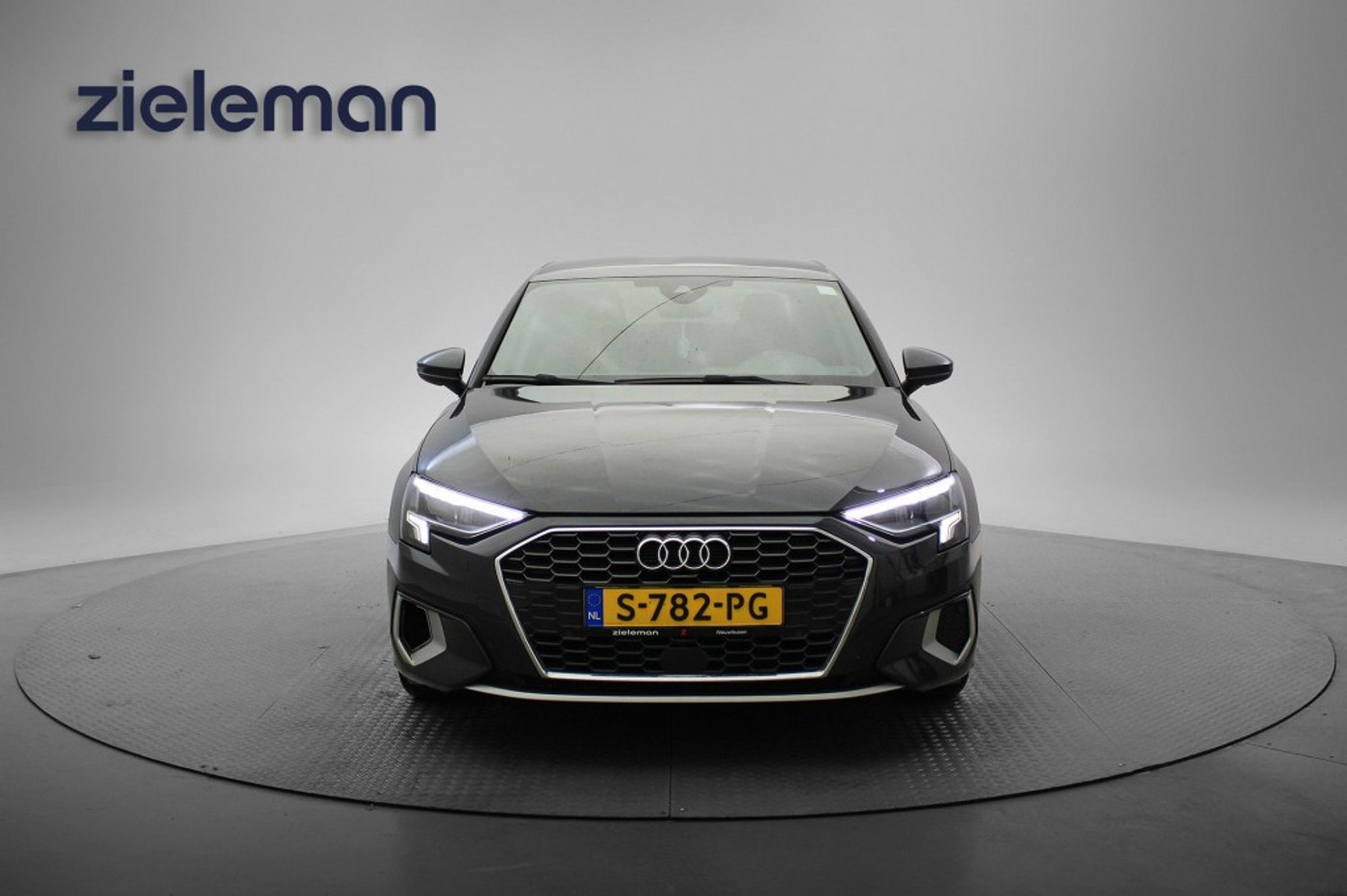 Foto van Audi A3 Limousine
