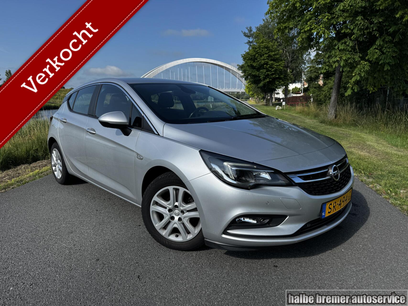 Opel Astra 1.0 Executive |Carplay|PDC|Carplay|Cruise|Clima 2018 - voorkant