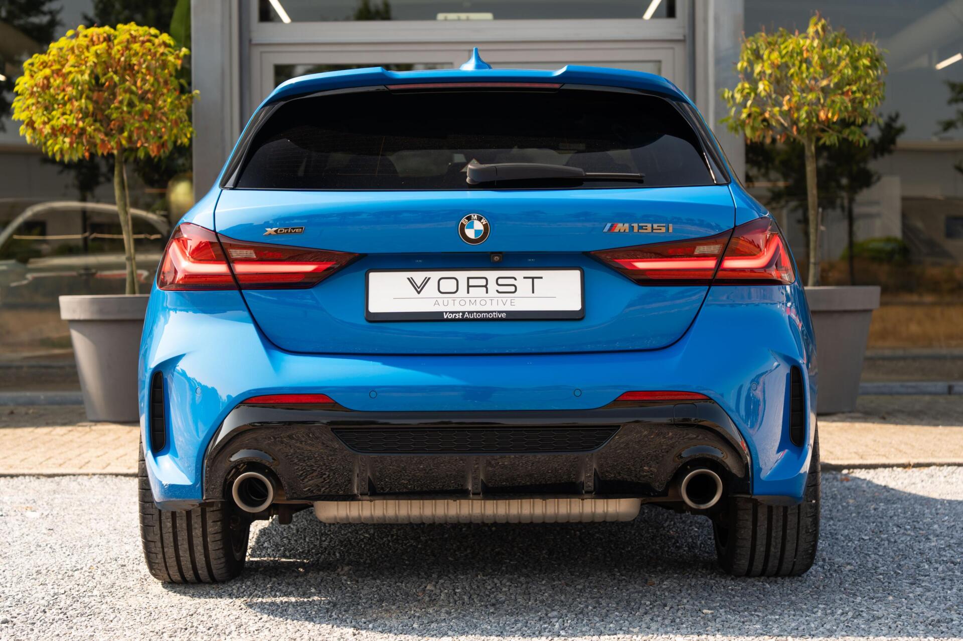 Foto van BMW M135i xDrive