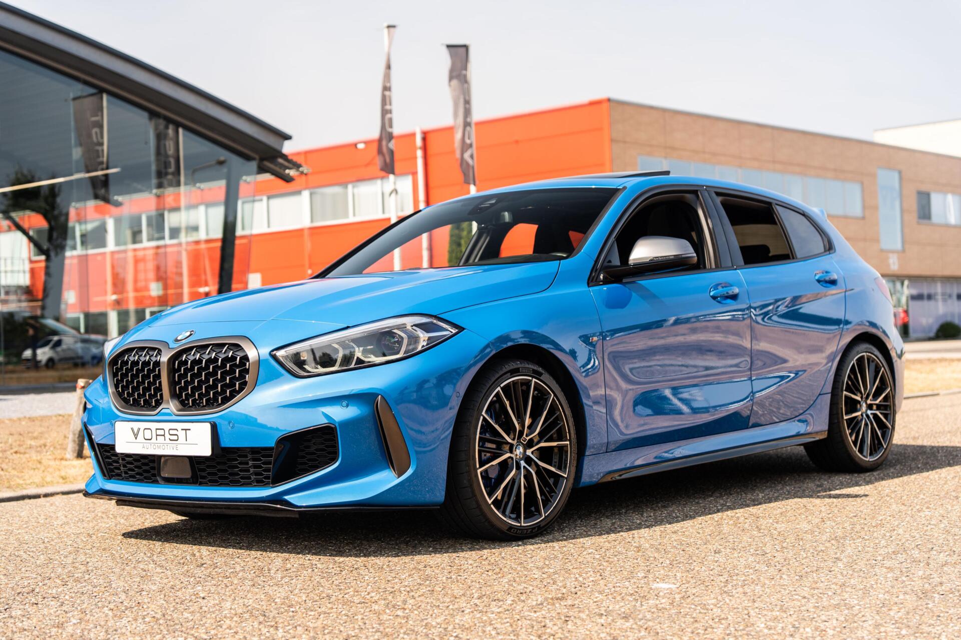 Foto van BMW M135i xDrive