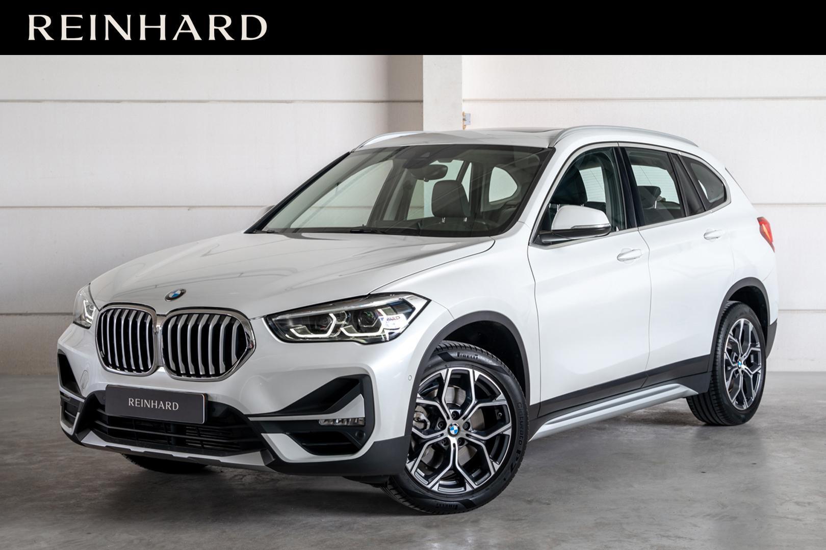 BMW X1 Sdrive20i sDrive20i High Executive / Panodak / Headup / Trekhaak / Leder / Stoelverm. / Dlr Ond. / Orig. NL 2021 - voorkant