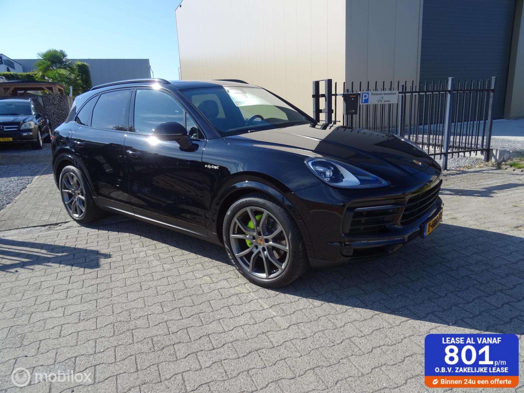 Porsche Cayenne E-hybrid 3.0 E-Hybrid Sport chrono PASM PDLS 2021 - voorkant