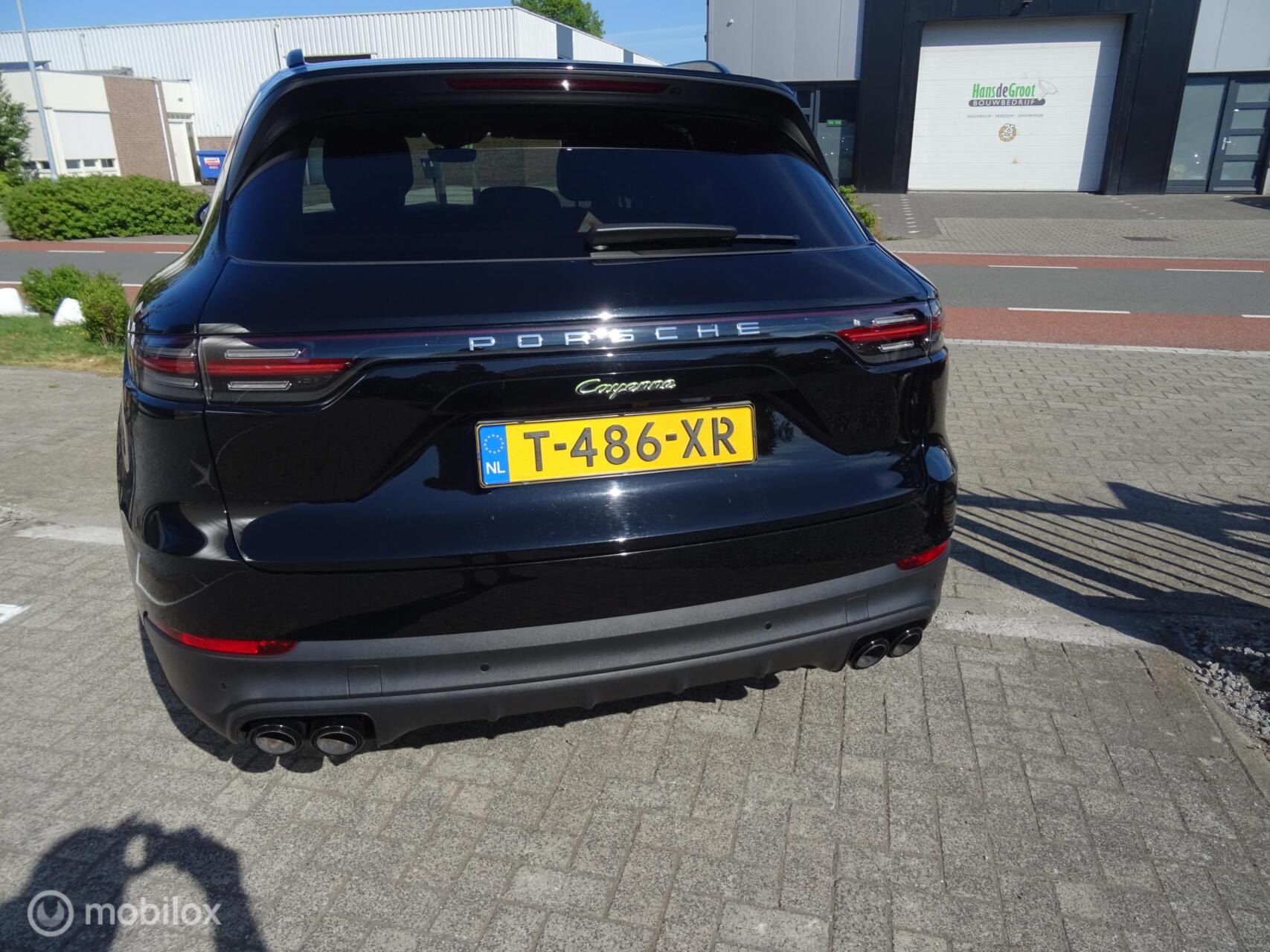 Foto van Porsche Cayenne E-hybrid