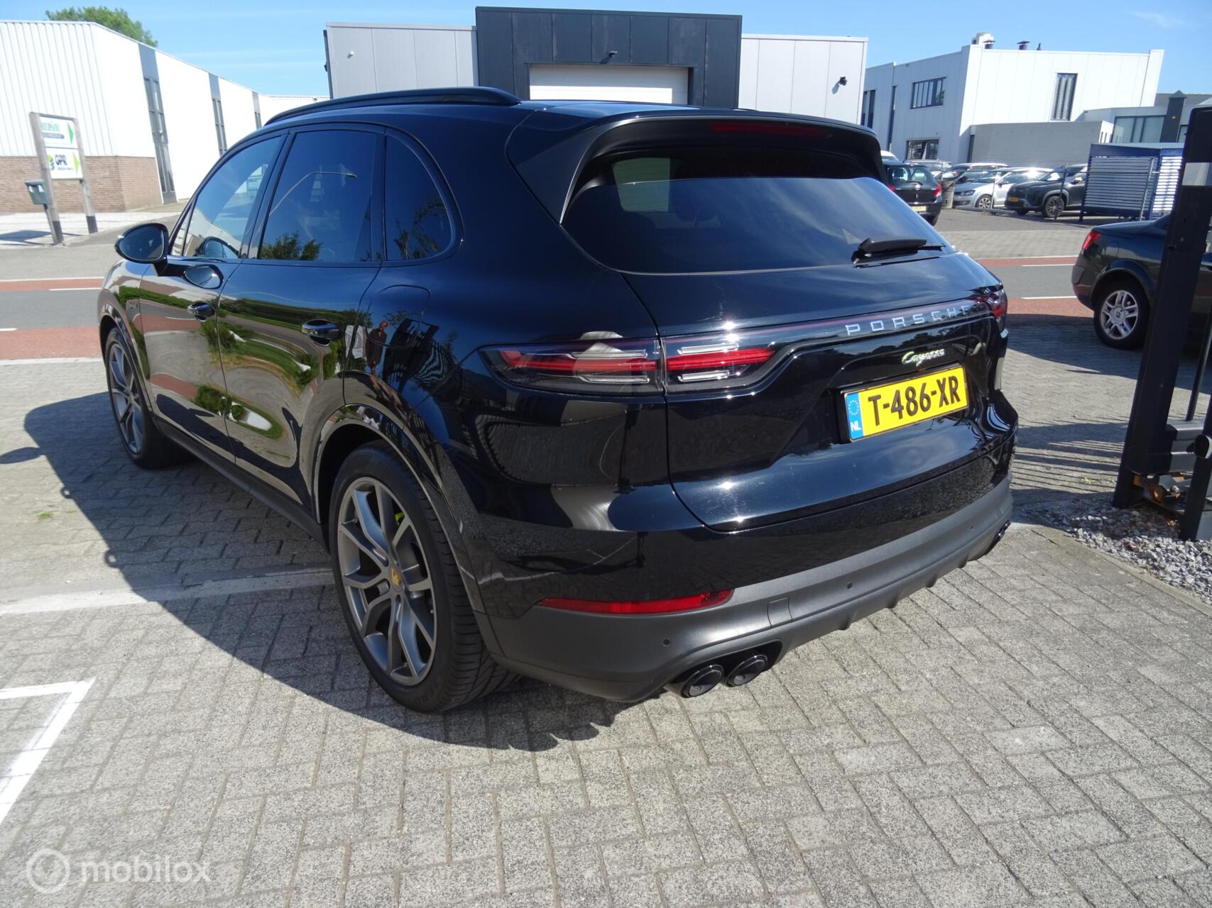 Foto van Porsche Cayenne E-hybrid