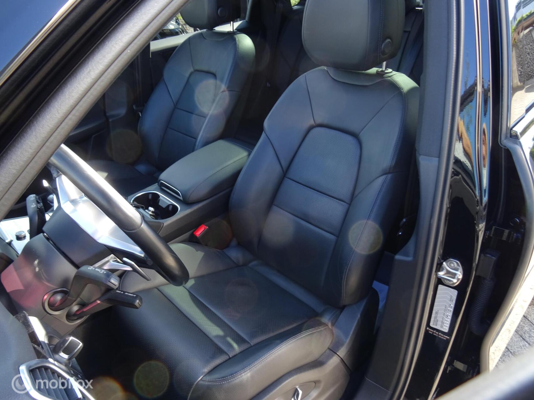 Foto van Porsche Cayenne E-hybrid
