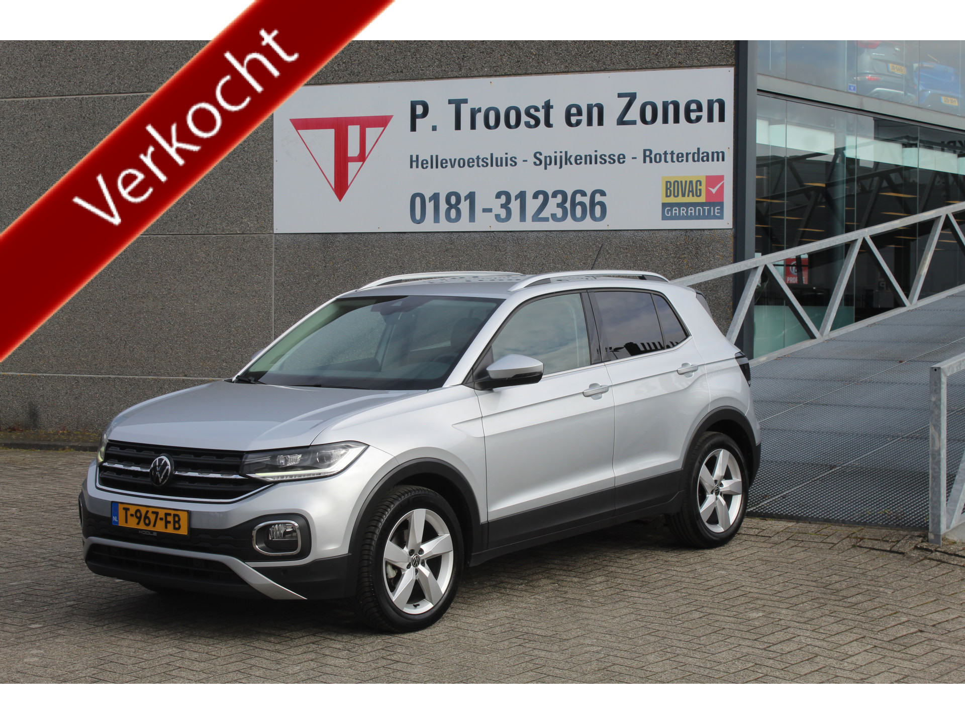 Volkswagen T-cross 1.5 TSI Style Stoelverwarming/Achteruitrijcamera/Adaptive cruise control/Lane assist/Apple carplay/DAB/Lage km stand! 2022 - voorkant
