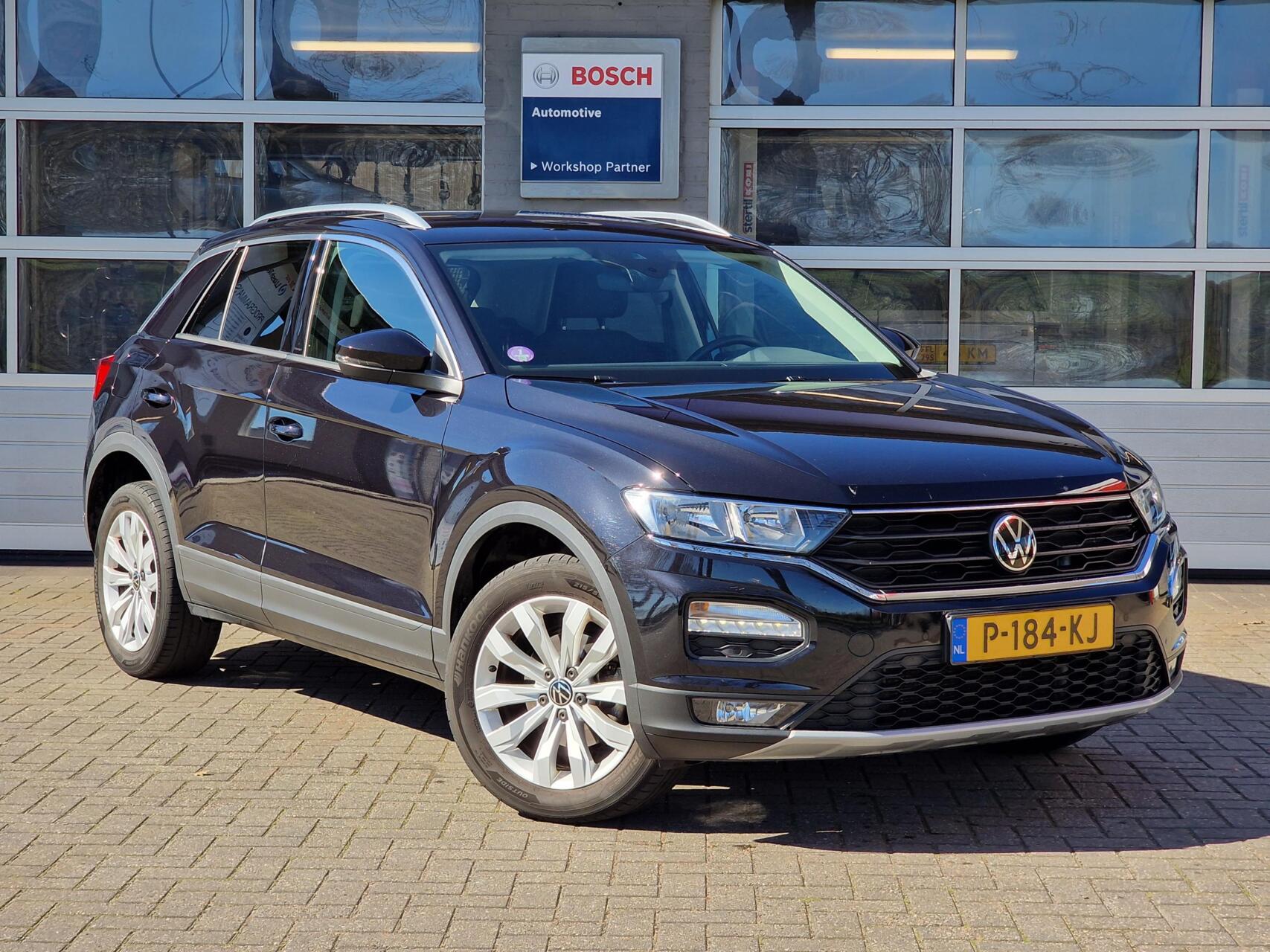 Volkswagen T-roc 1.5 TSI Style Business|Clima|Camera|PDC|ACC|Carplay| 2022 - voorkant