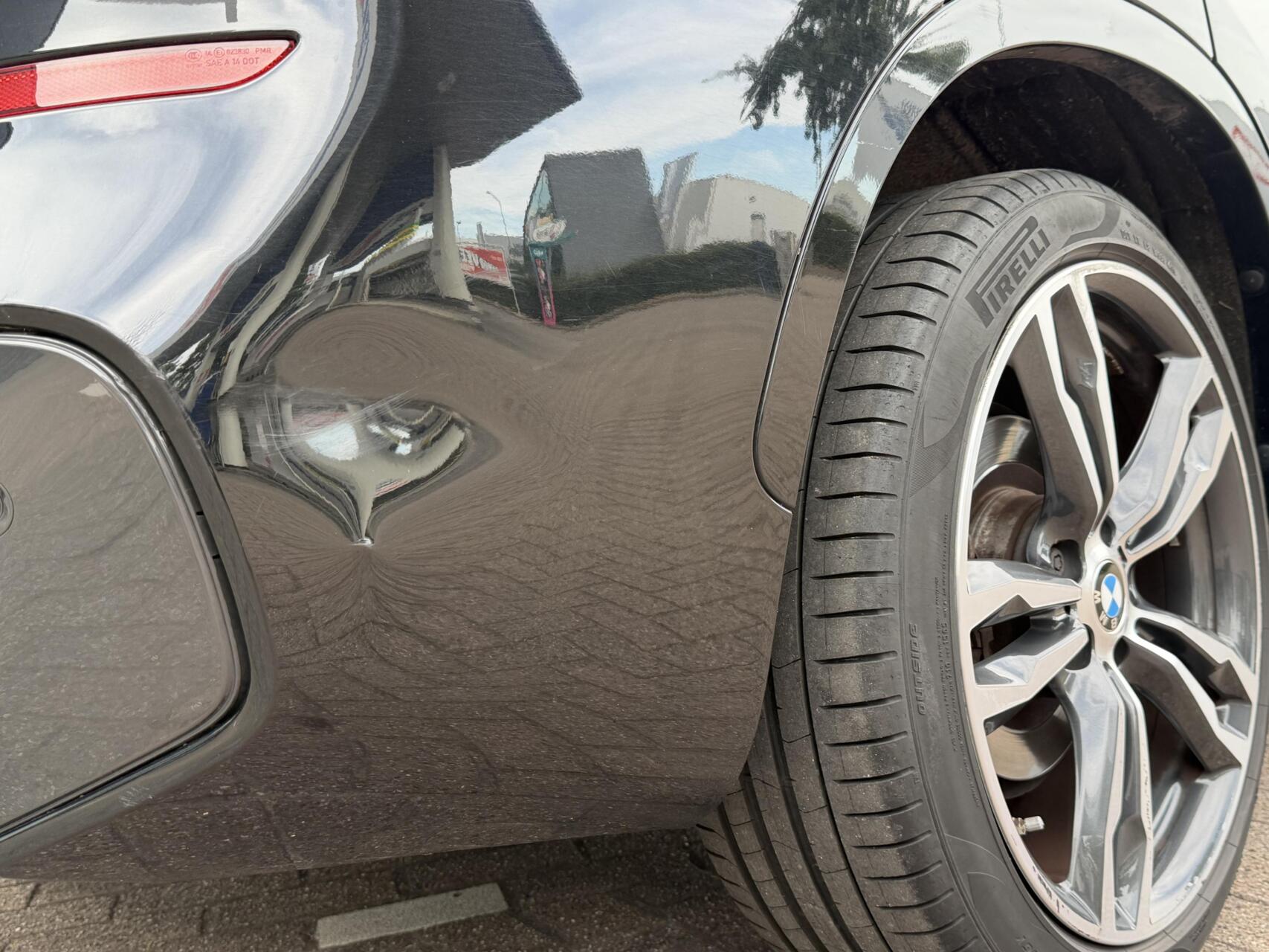 Foto van BMW X1 Xdrive20i