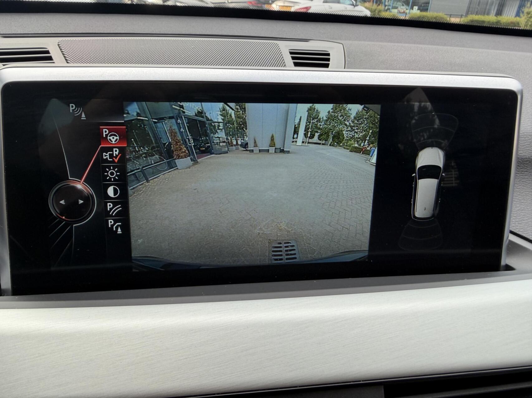 Foto van BMW X1 Xdrive20i