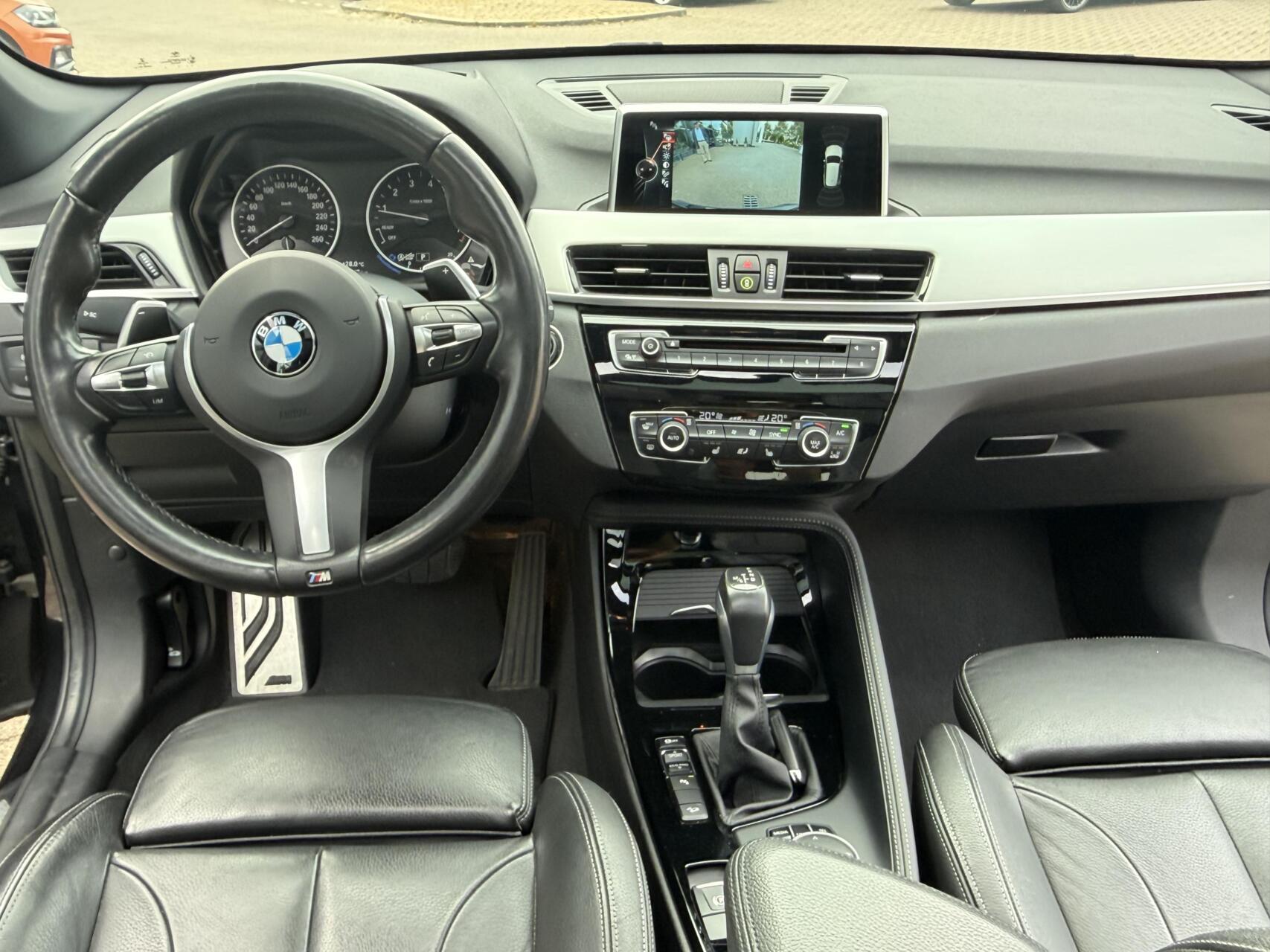 Foto van BMW X1 Xdrive20i