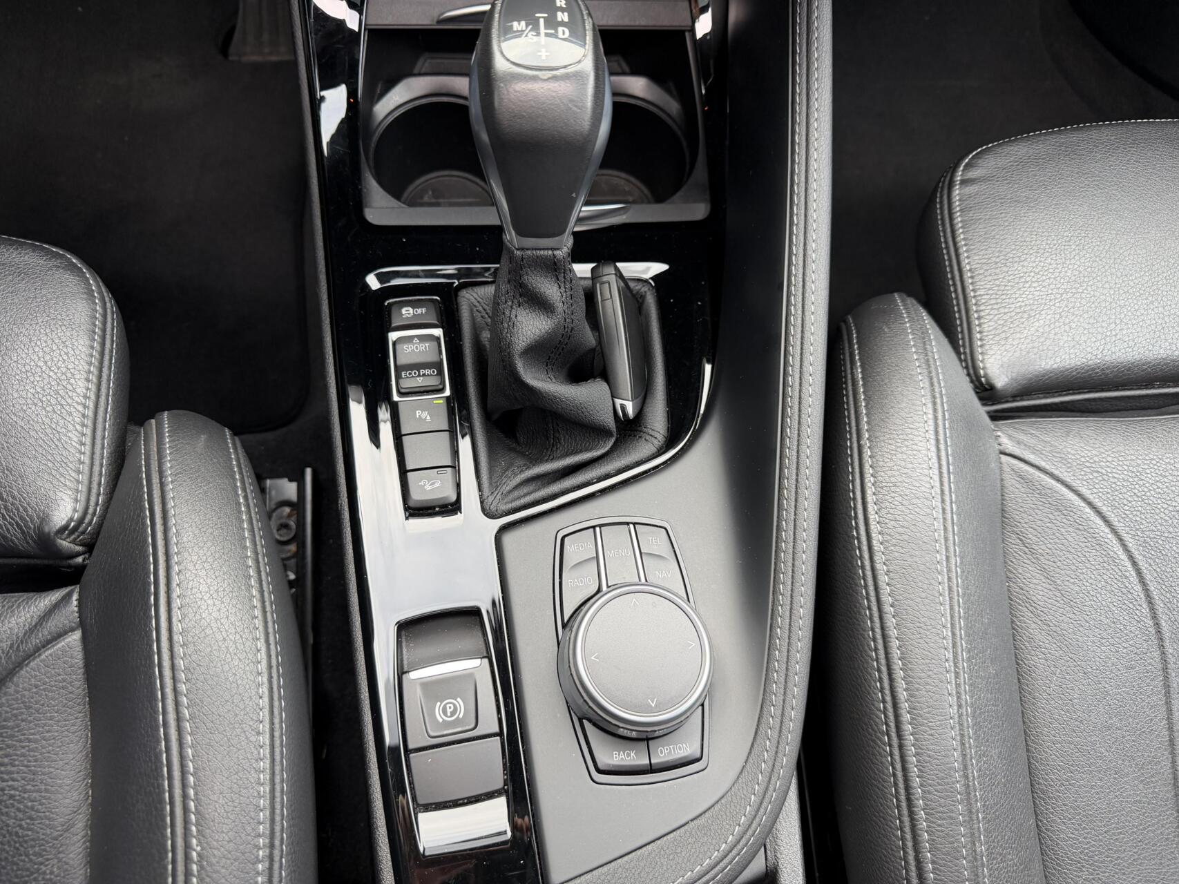 Foto van BMW X1 Xdrive20i