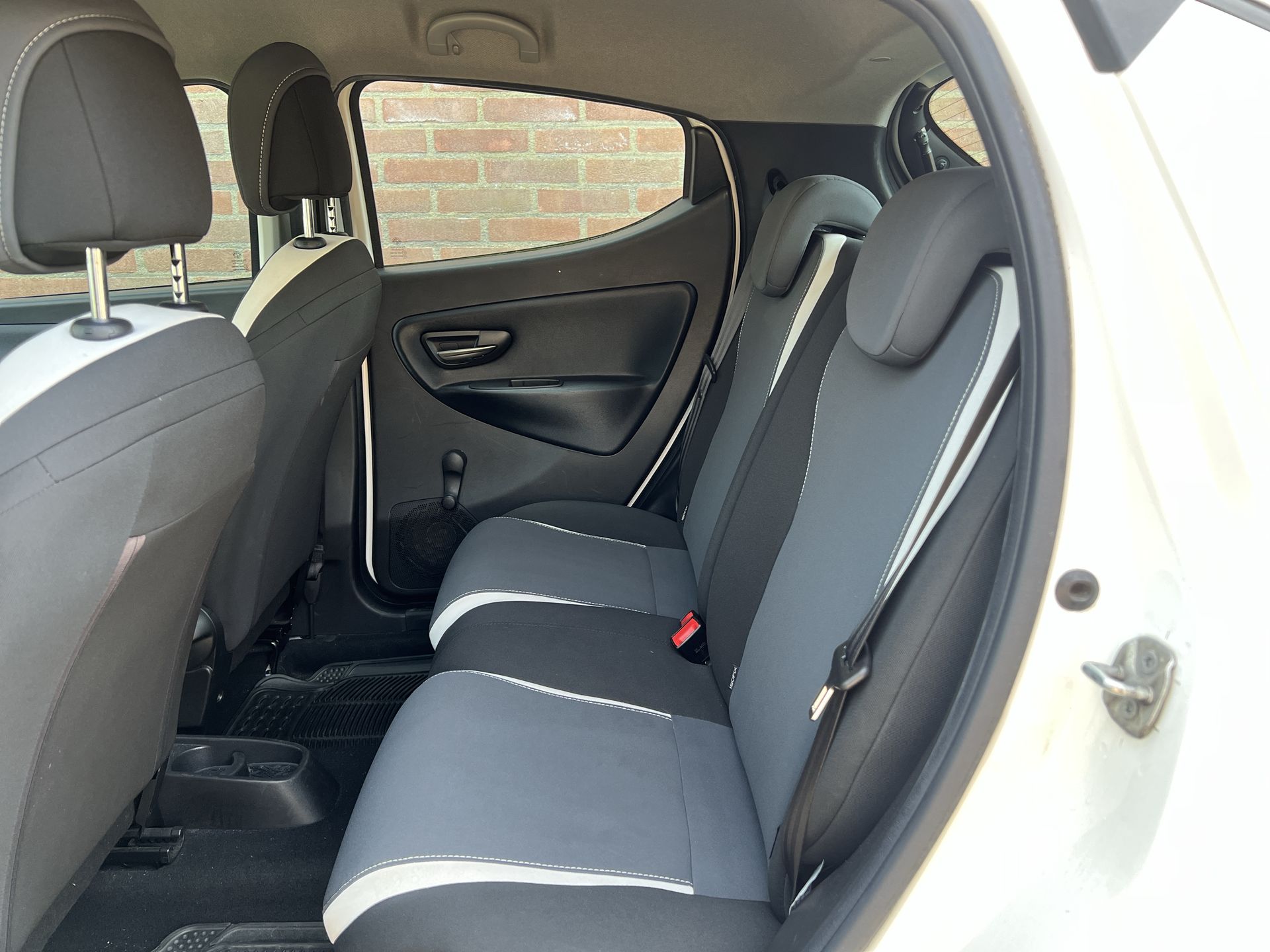 Foto van Lancia Ypsilon