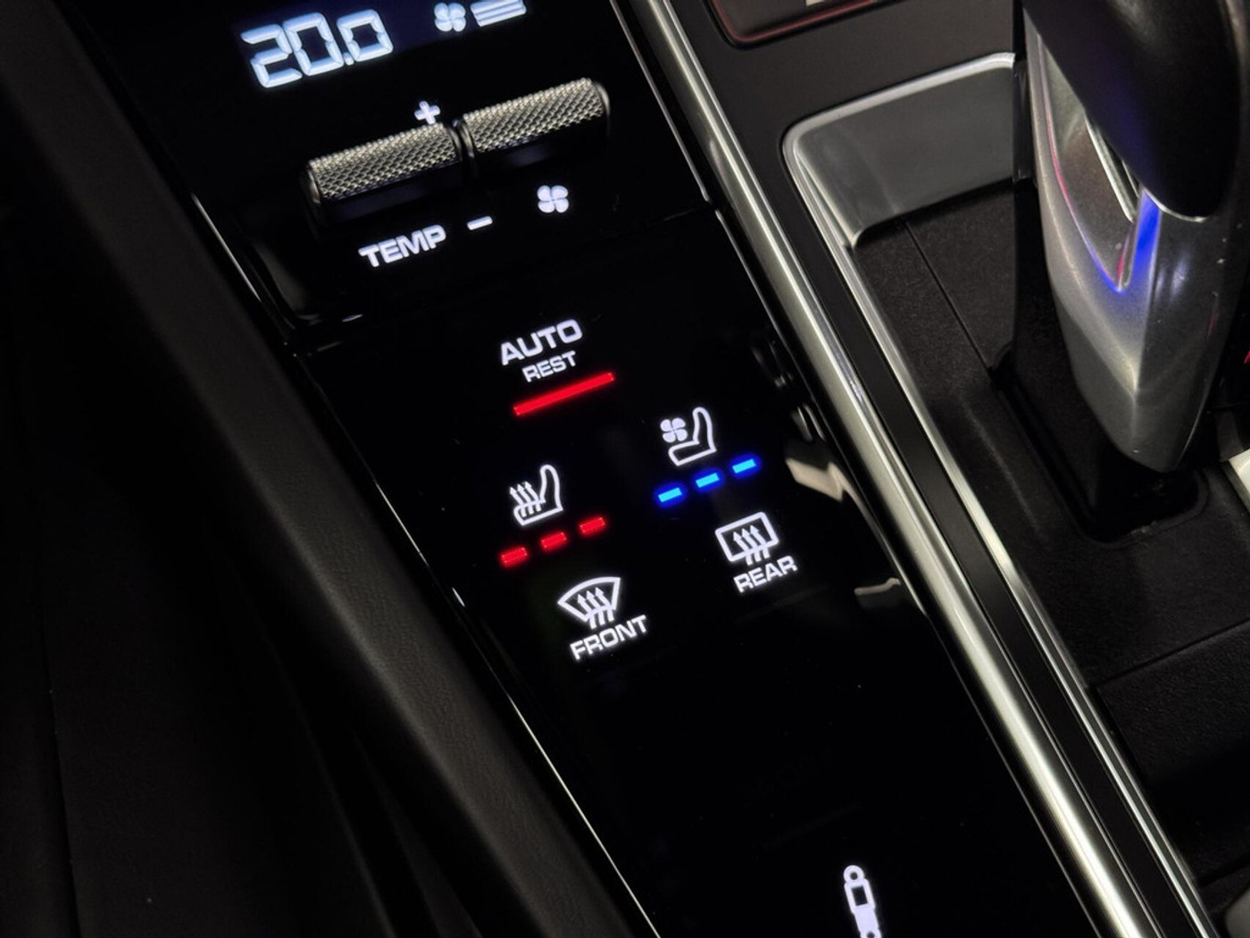 Foto van Porsche Cayenne E-hybrid