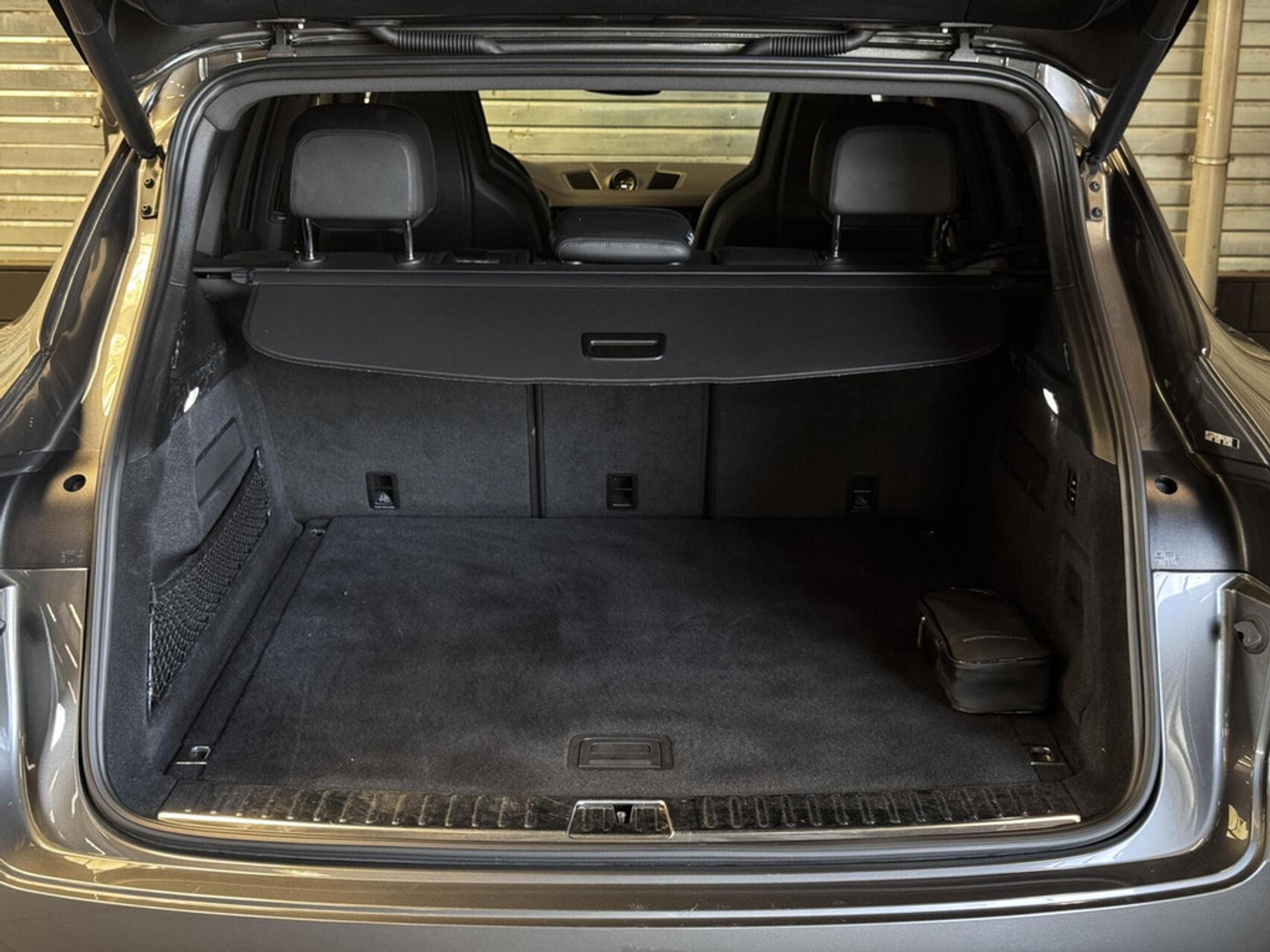 Foto van Porsche Cayenne E-hybrid