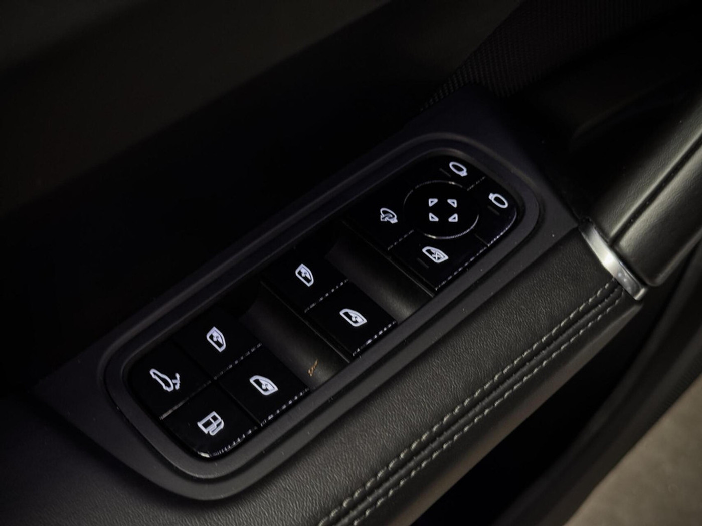 Foto van Porsche Cayenne E-hybrid