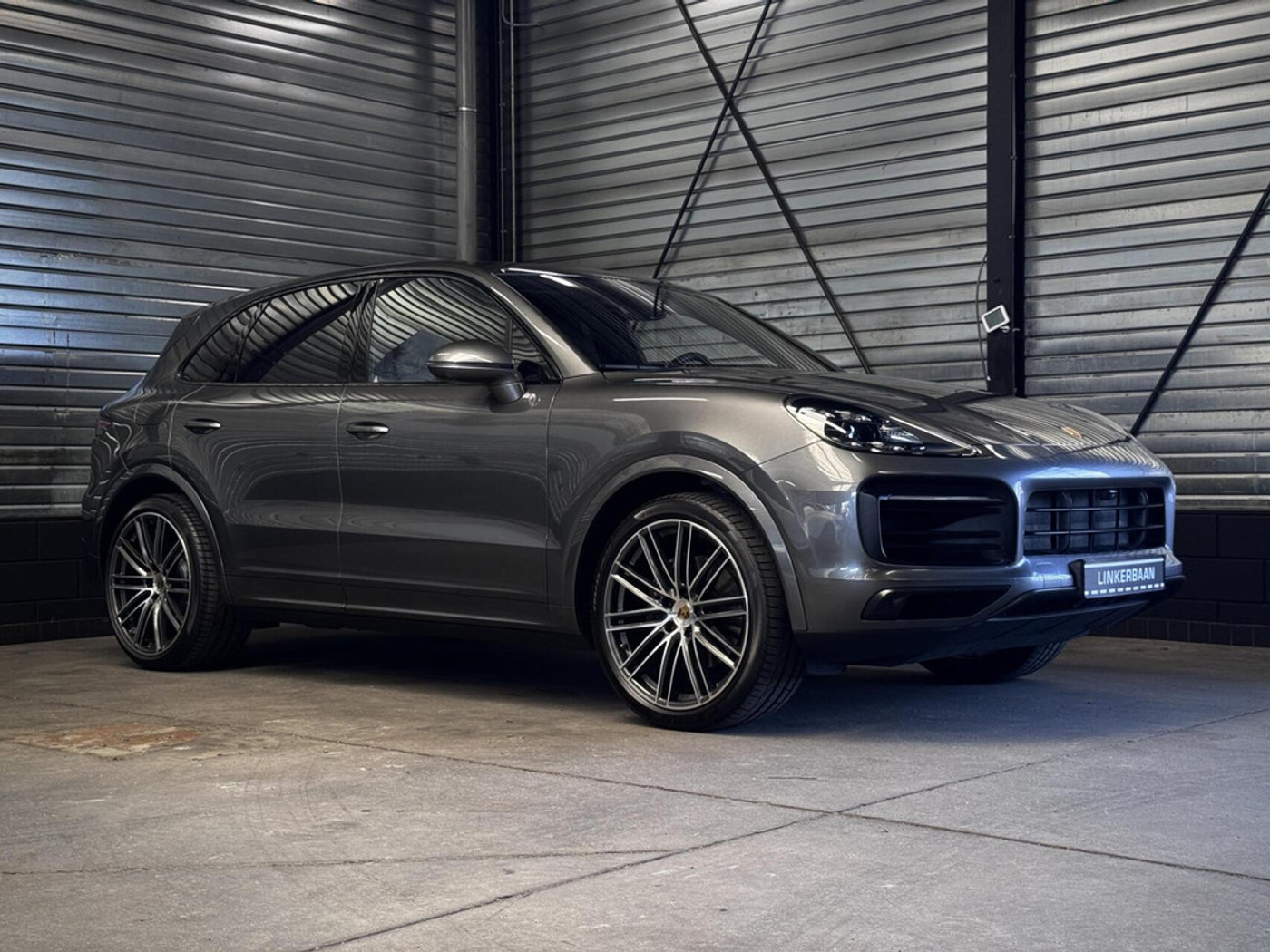 Foto van Porsche Cayenne E-hybrid