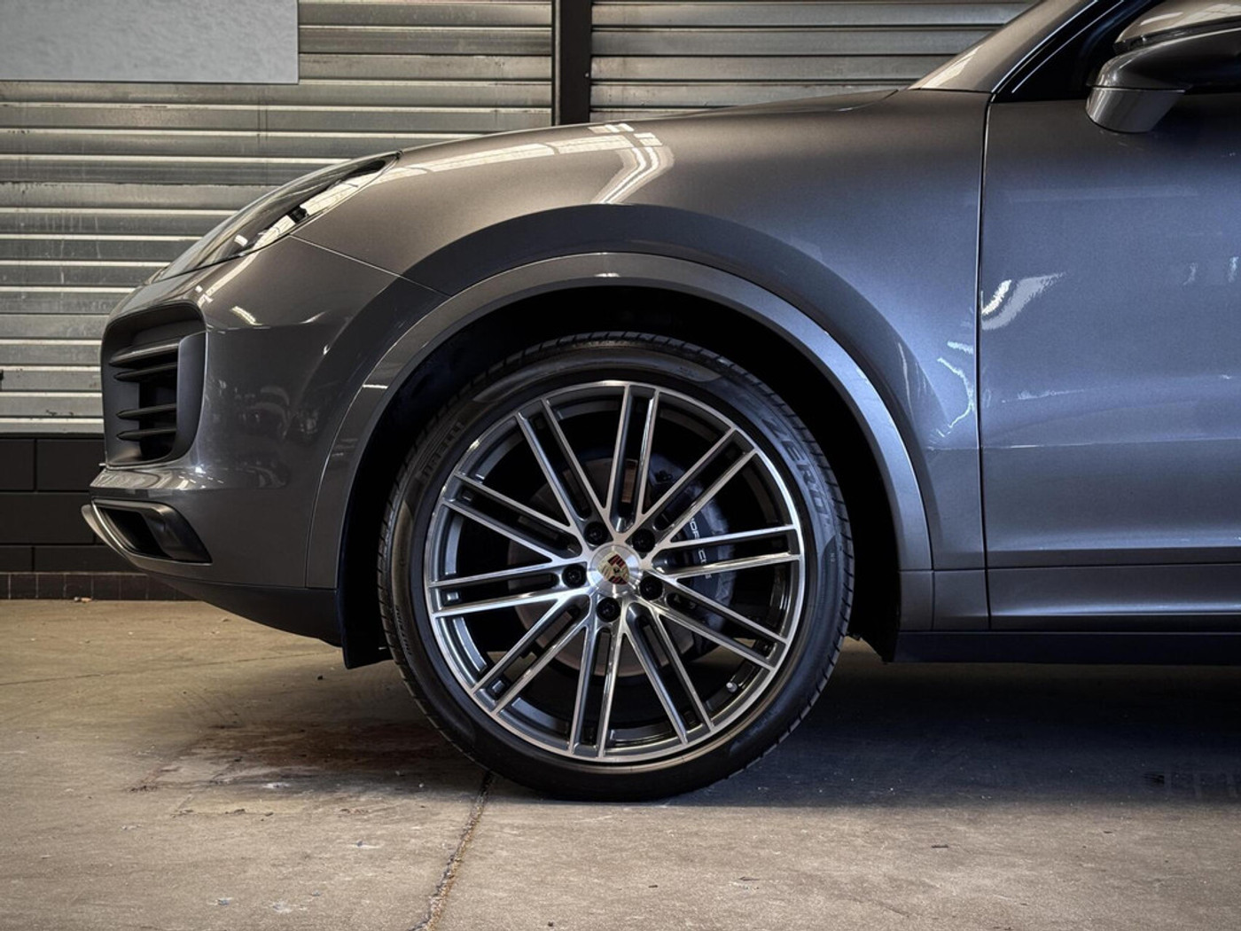 Foto van Porsche Cayenne E-hybrid