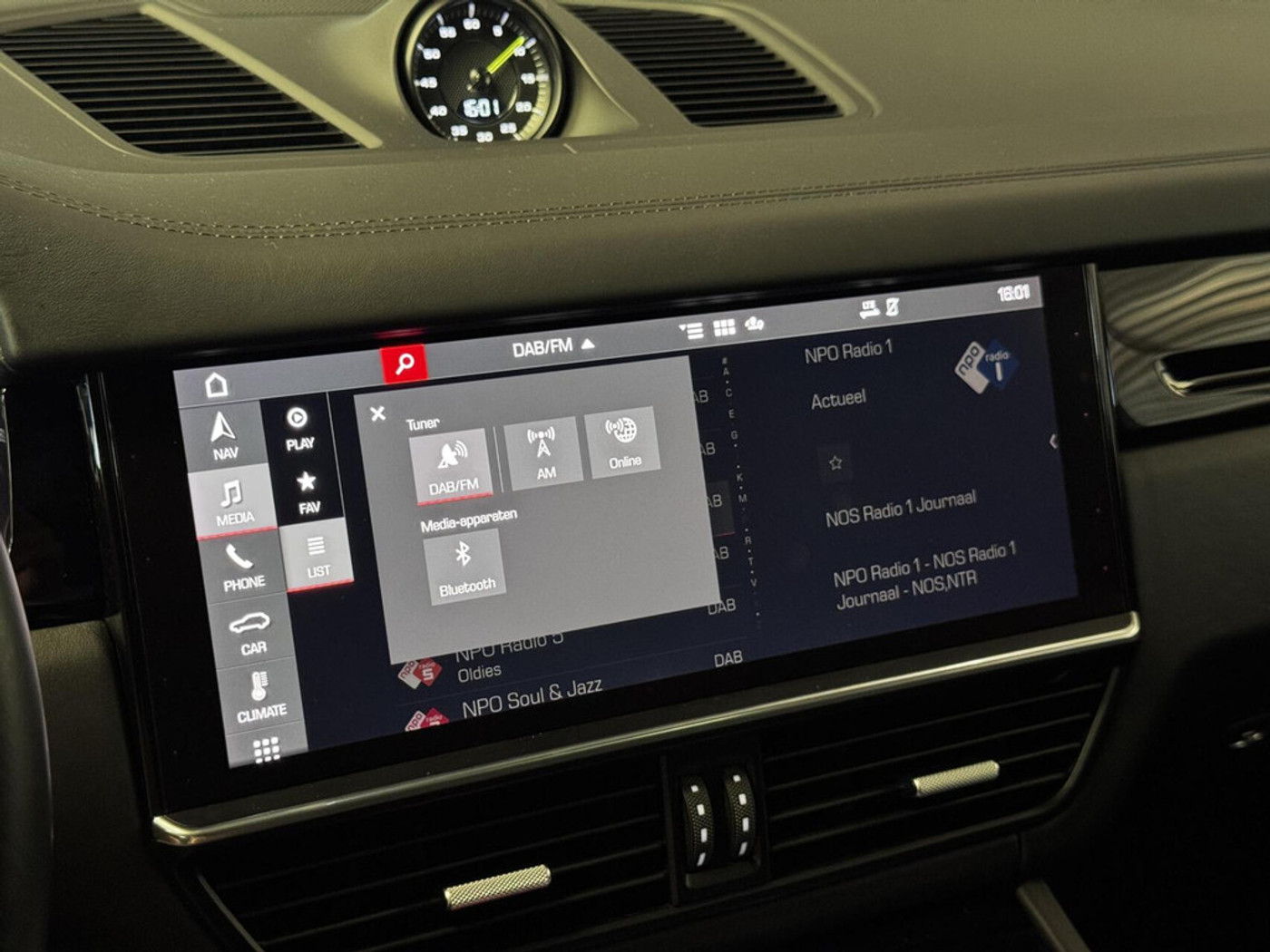 Foto van Porsche Cayenne E-hybrid