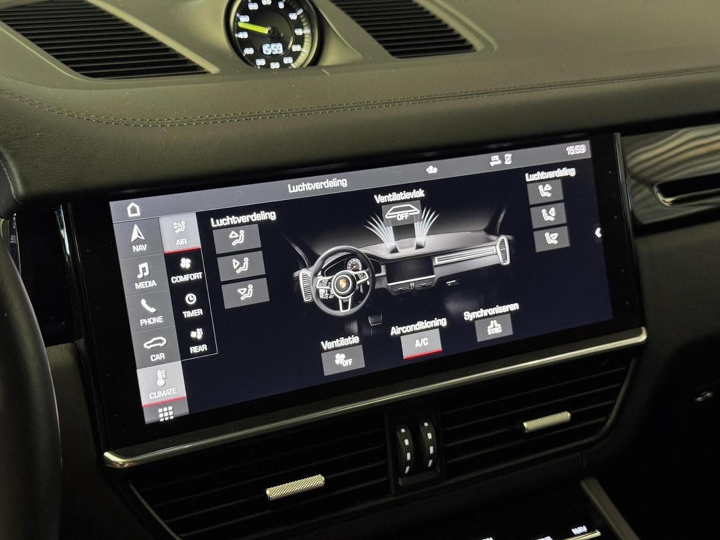 Foto van Porsche Cayenne E-hybrid