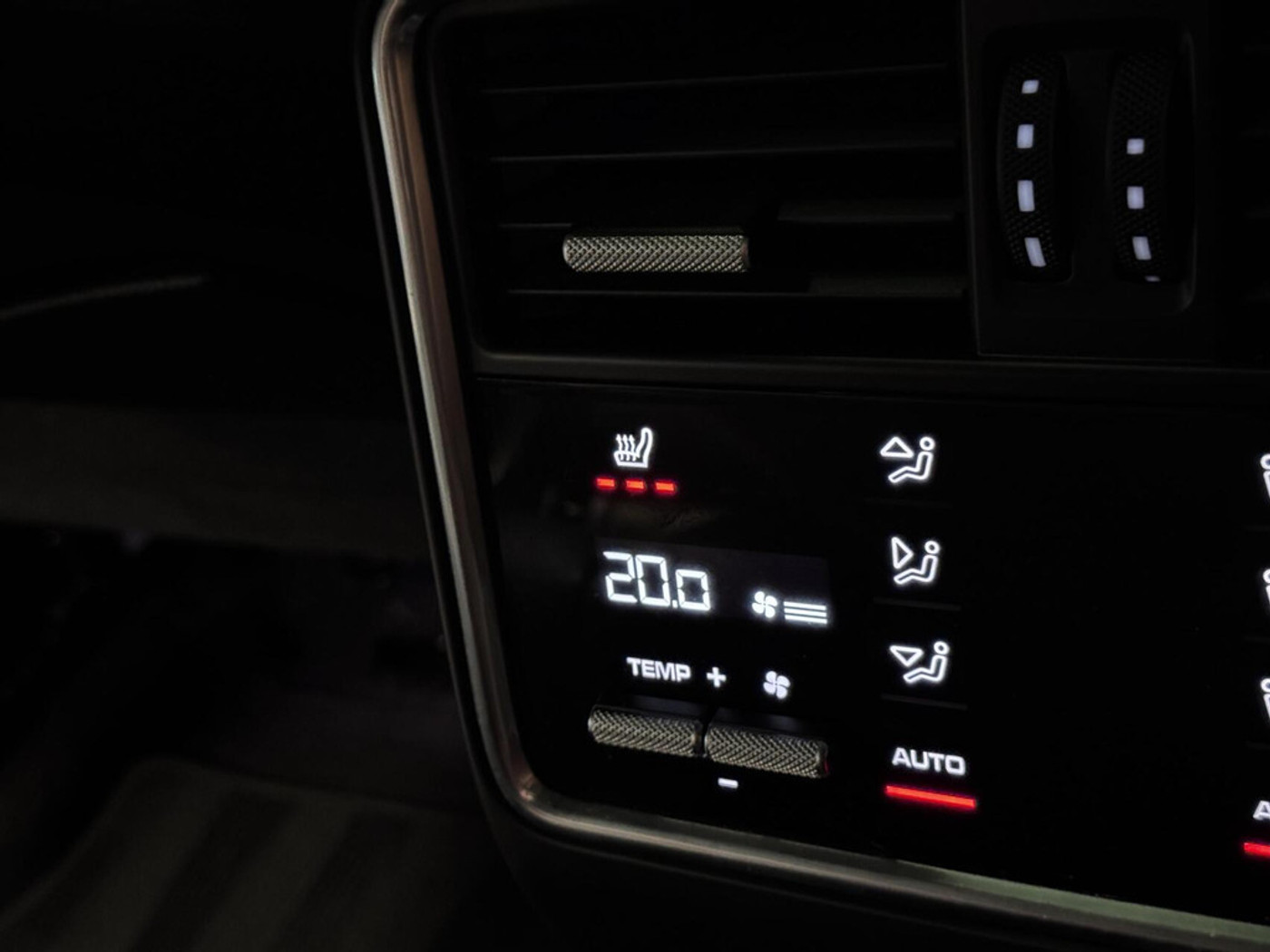 Foto van Porsche Cayenne E-hybrid