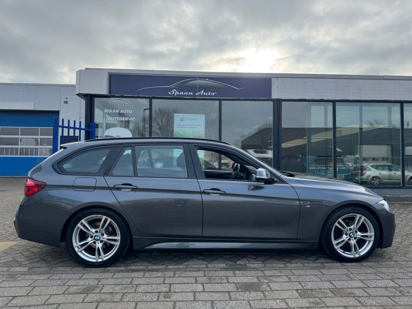 Foto van BMW 320i