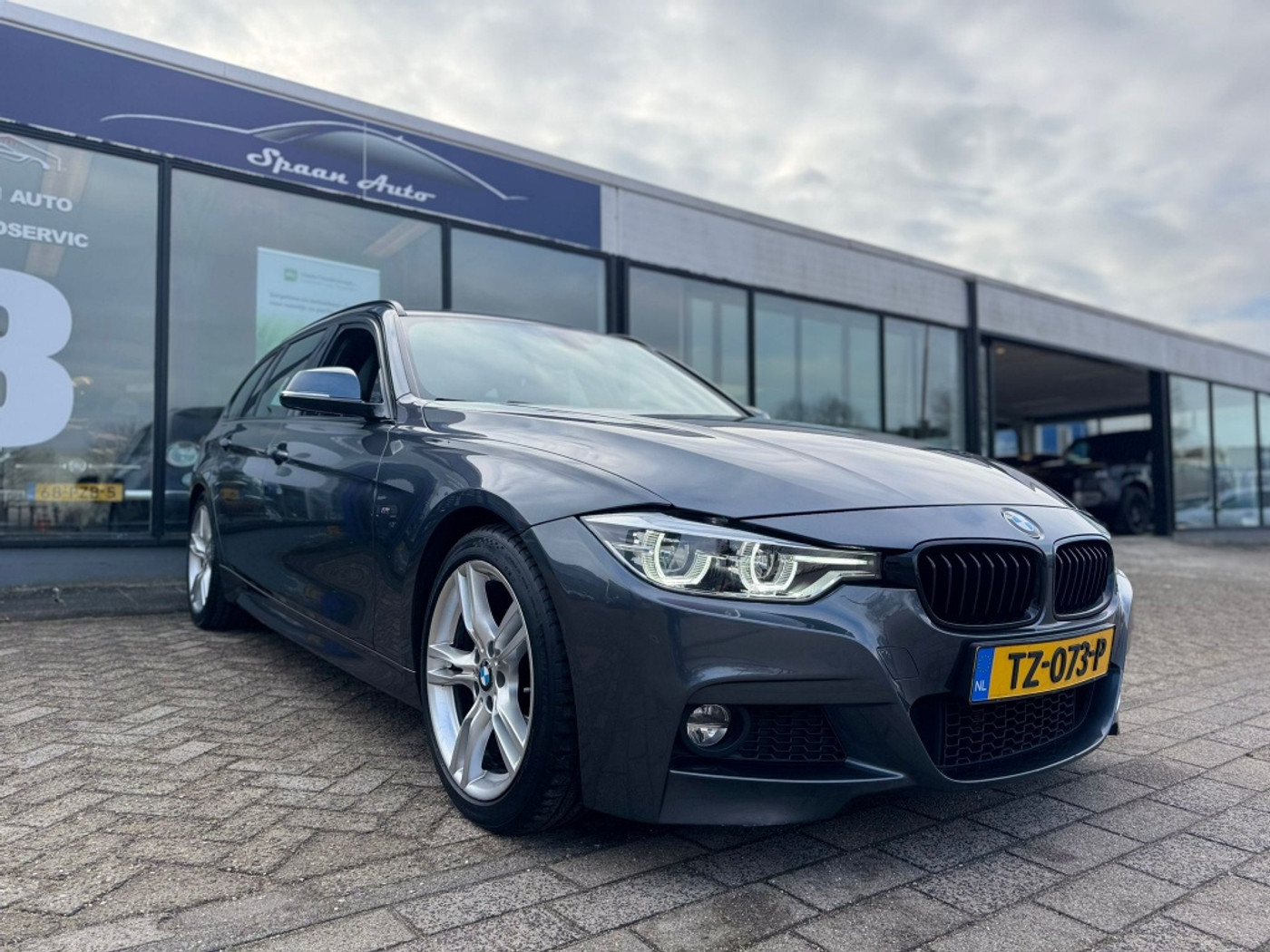 Foto van BMW 320i