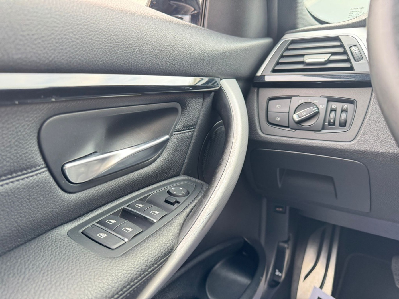 Foto van BMW 320i