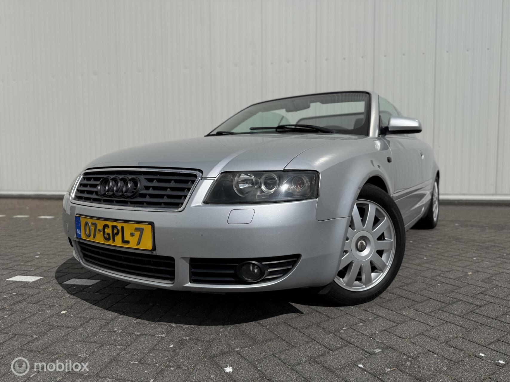Audi A4 3.0 V6 Exclusive Airco Trekhaak Cabrio APK 2002 - voorkant