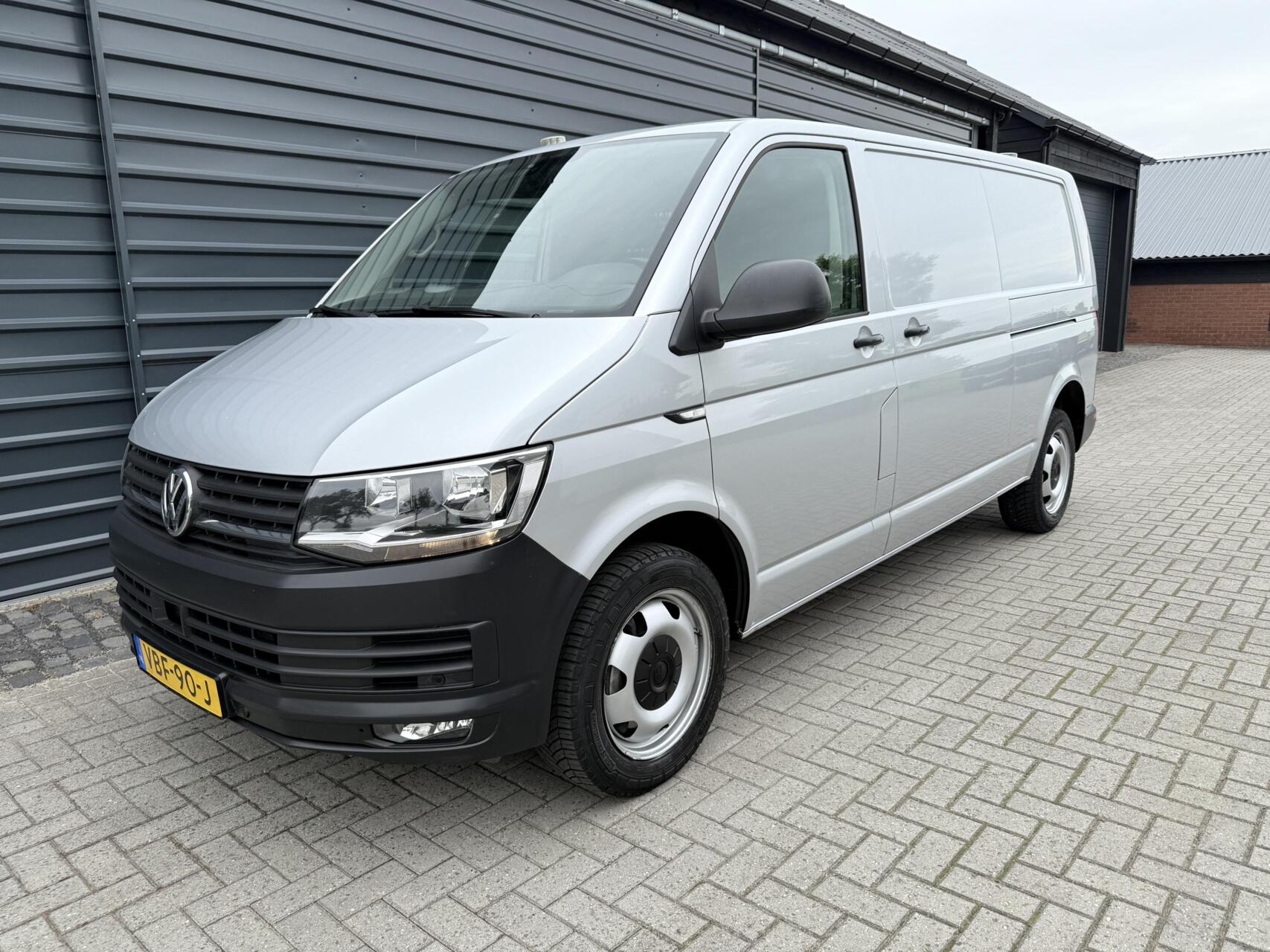Volkswagen Transporter 2.0 TSI L2H1 DSG Automaat 2x Schuifdeur Airco 2019 - voorkant