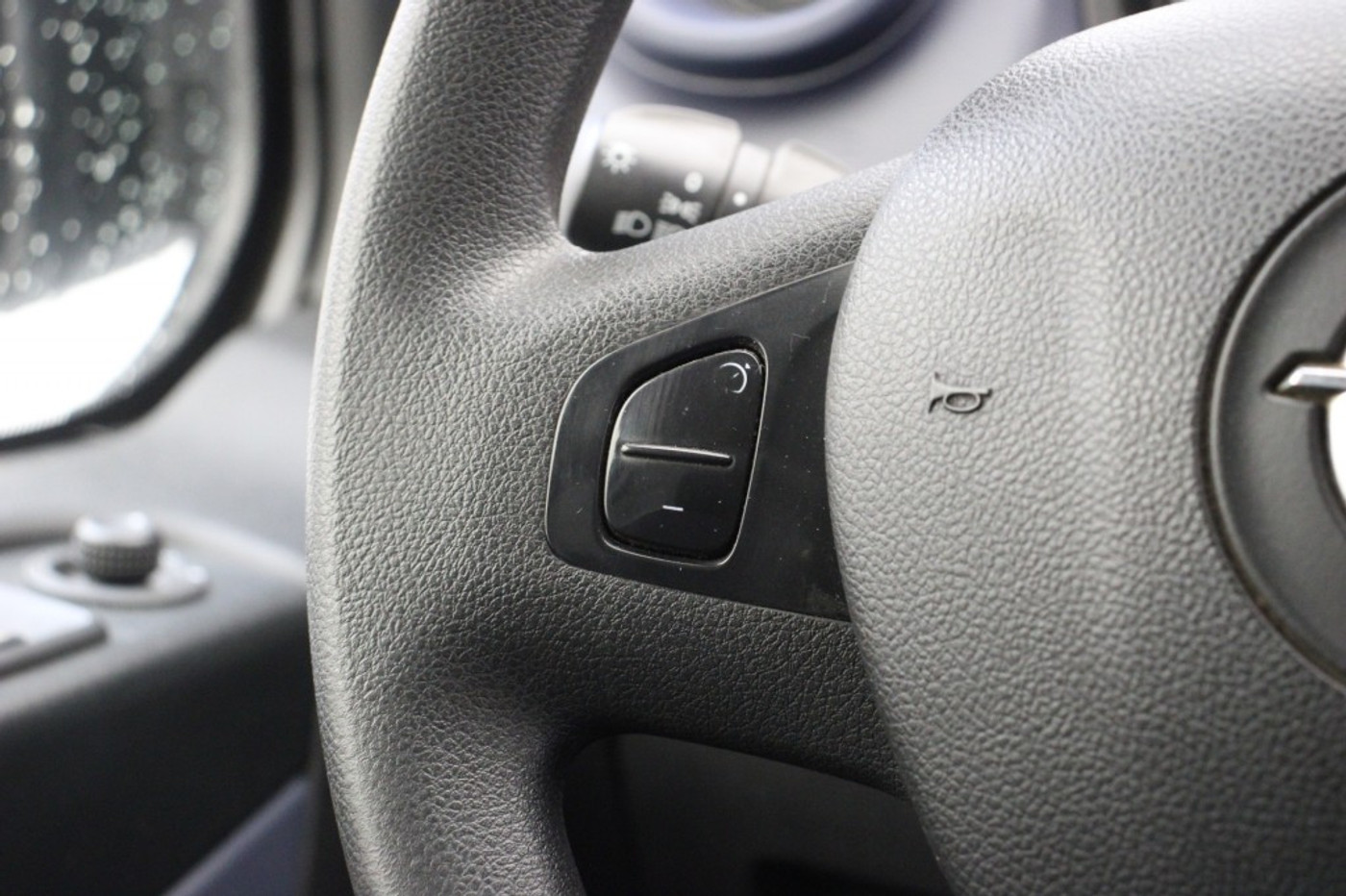 Foto van Opel Vivaro-b