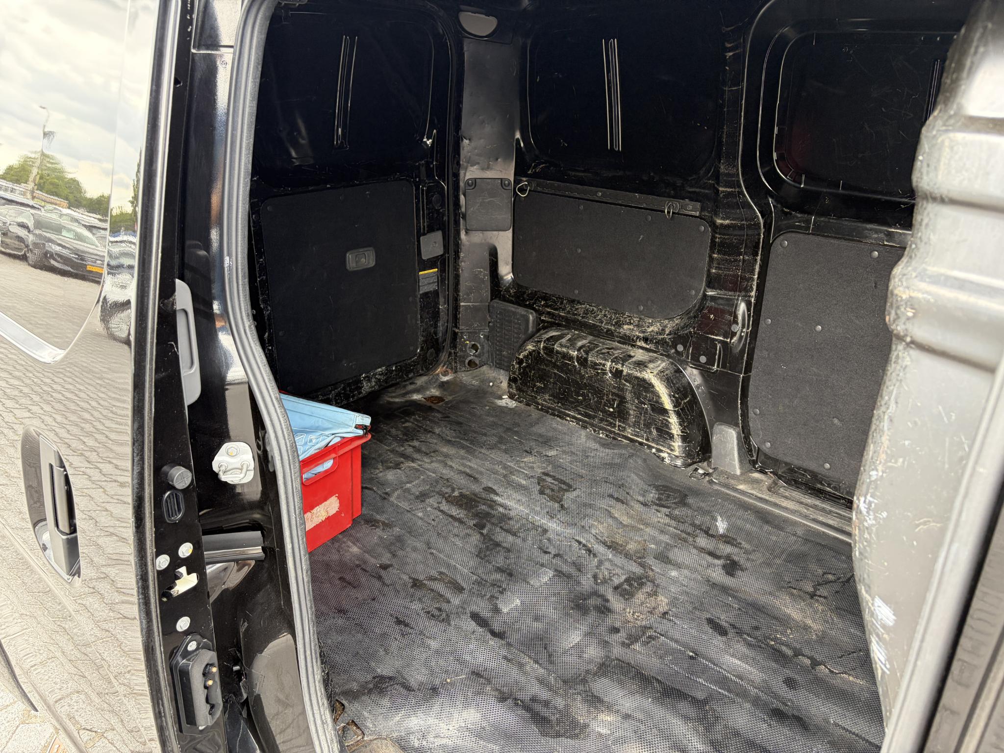 Foto van Nissan Nissan E-nv200