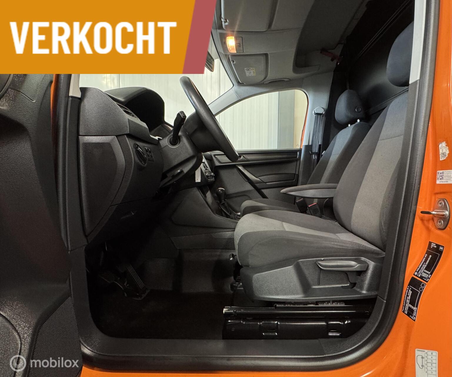 Foto van Volkswagen Caddy Modified Partition Wall