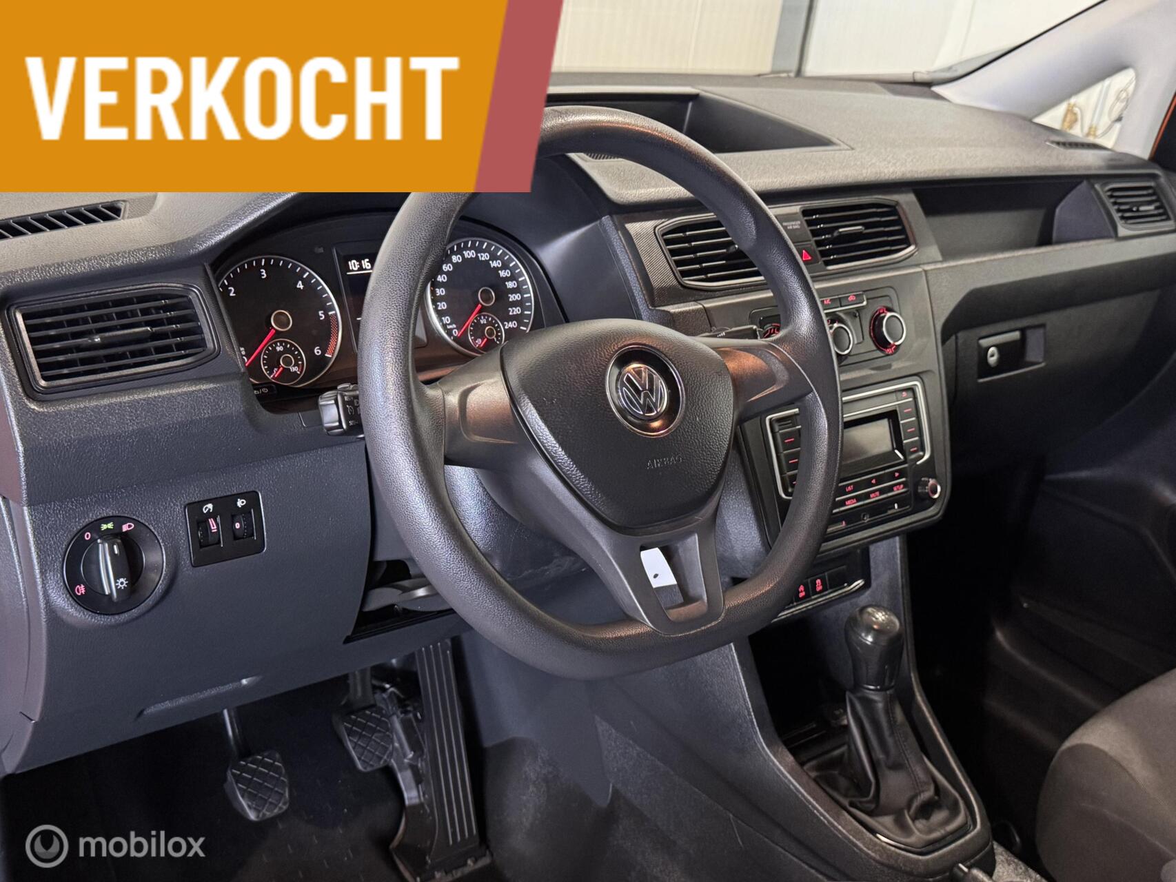 Foto van Volkswagen Caddy Modified Partition Wall