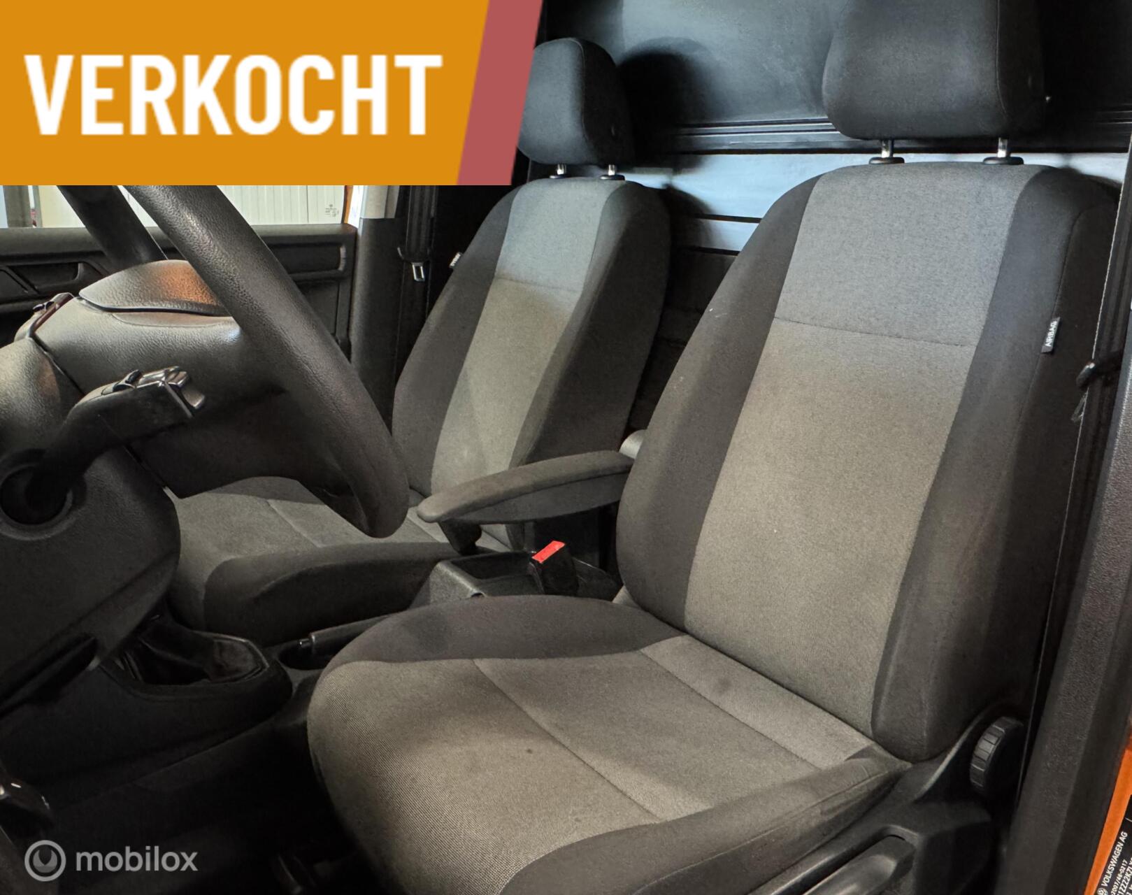 Foto van Volkswagen Caddy Modified Partition Wall