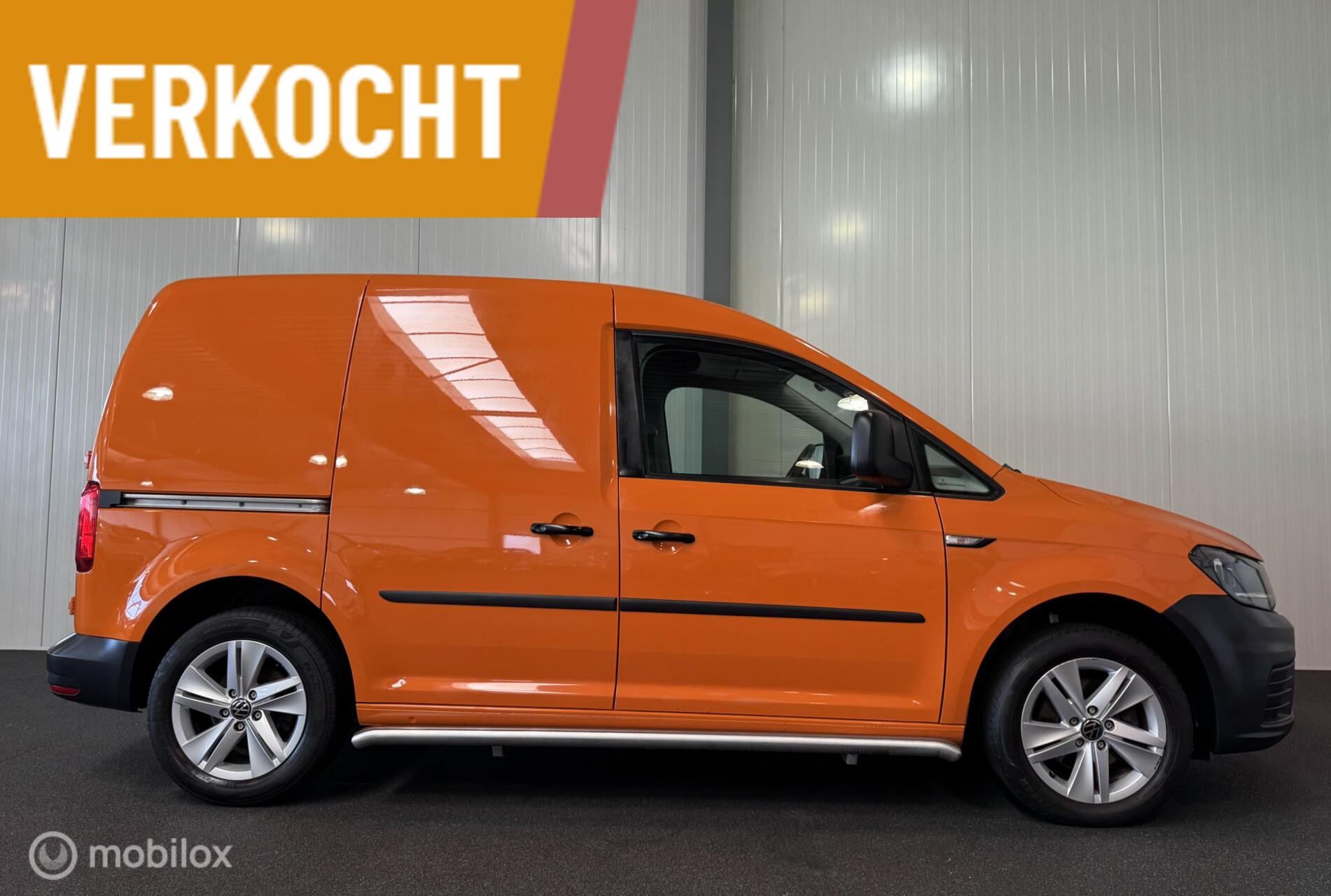 Foto van Volkswagen Caddy Modified Partition Wall