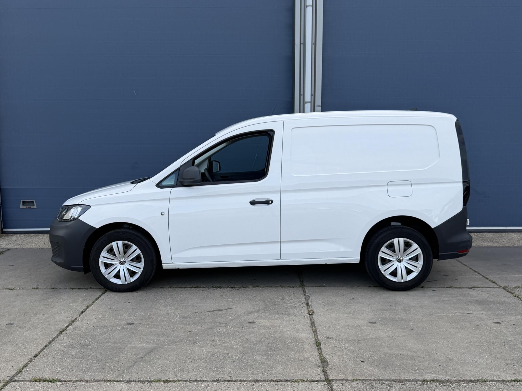 Foto van Volkswagen Caddy Modified Partition Wall