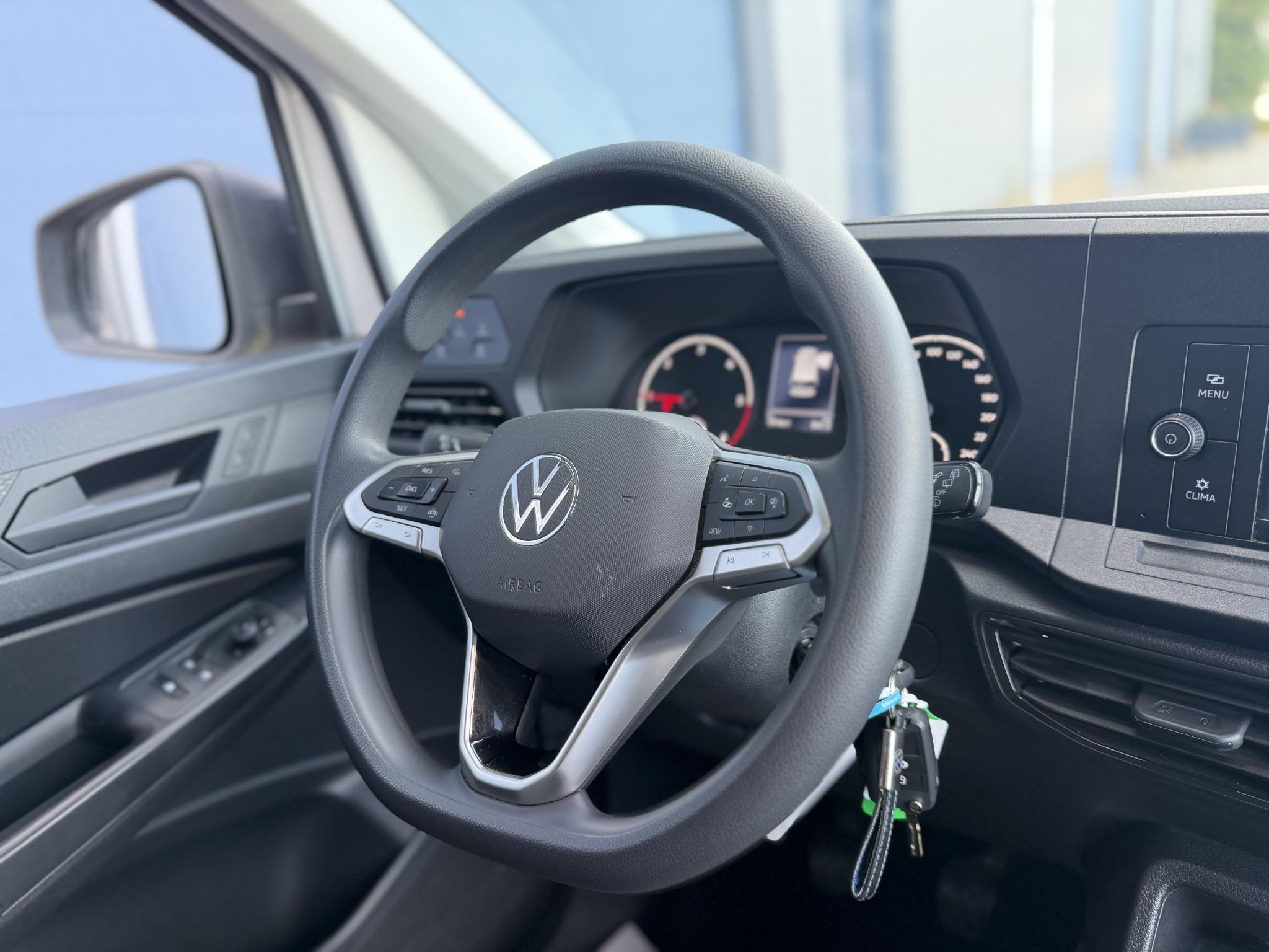 Foto van Volkswagen Caddy Modified Partition Wall