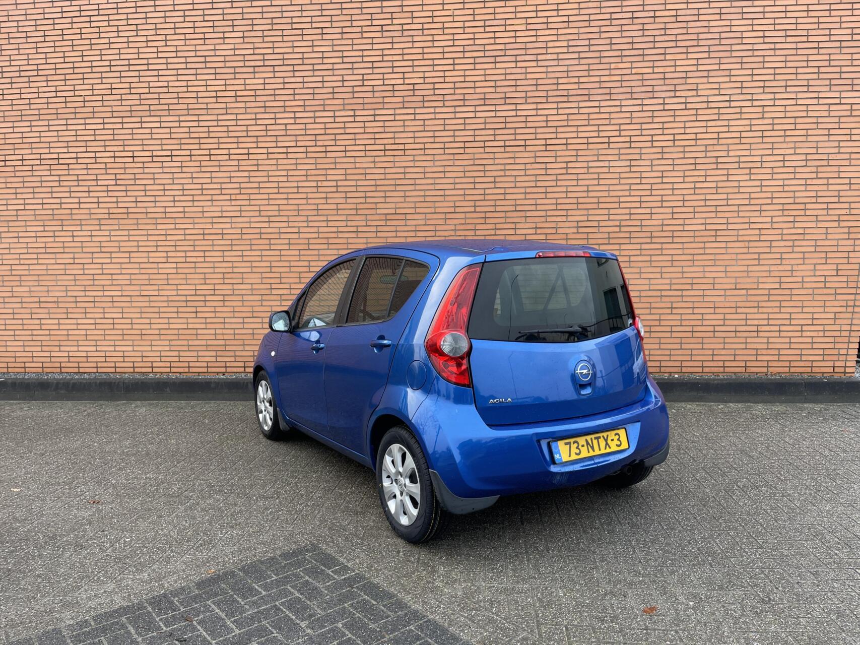 Foto van Opel Agila