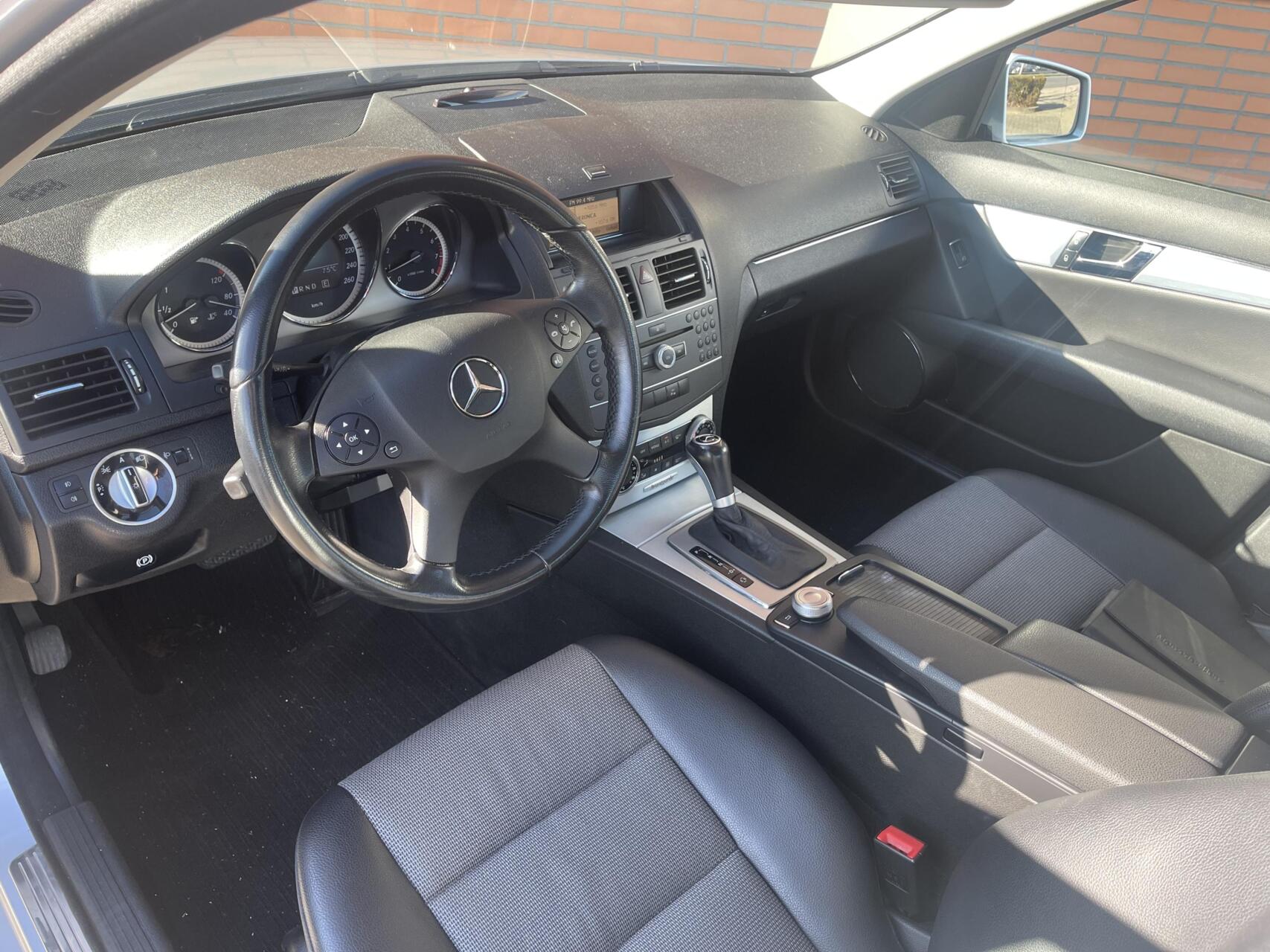 Foto van Mercedes-Benz C 180 Cgi
