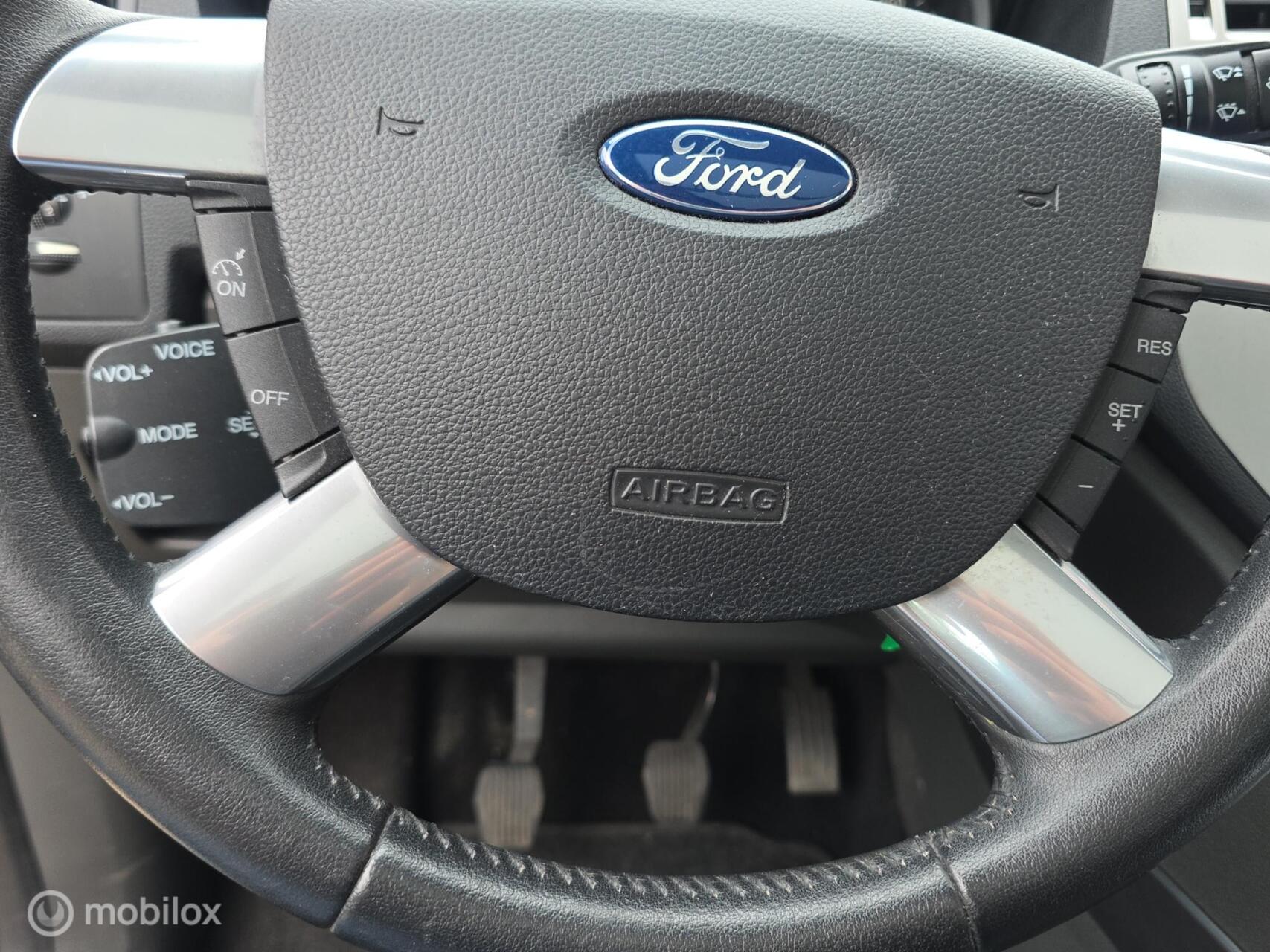 Foto van Ford C-max