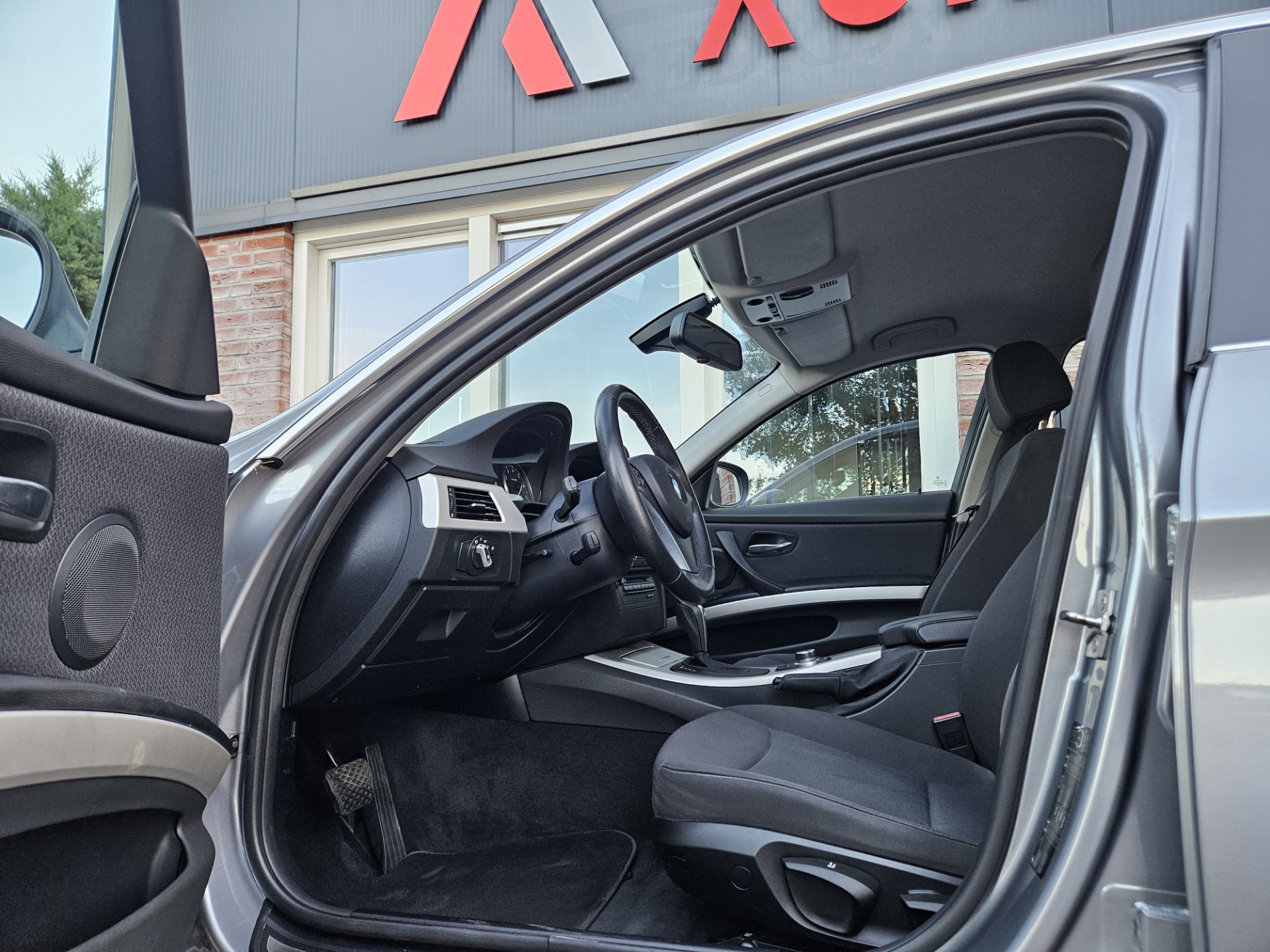 Foto van BMW 325i