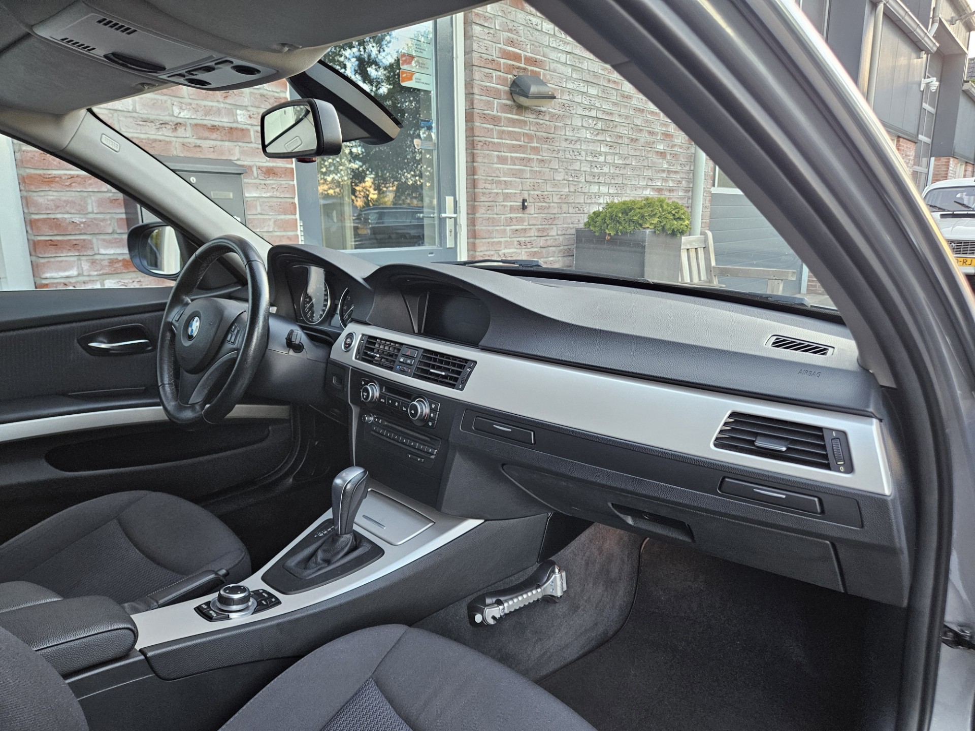Foto van BMW 325i