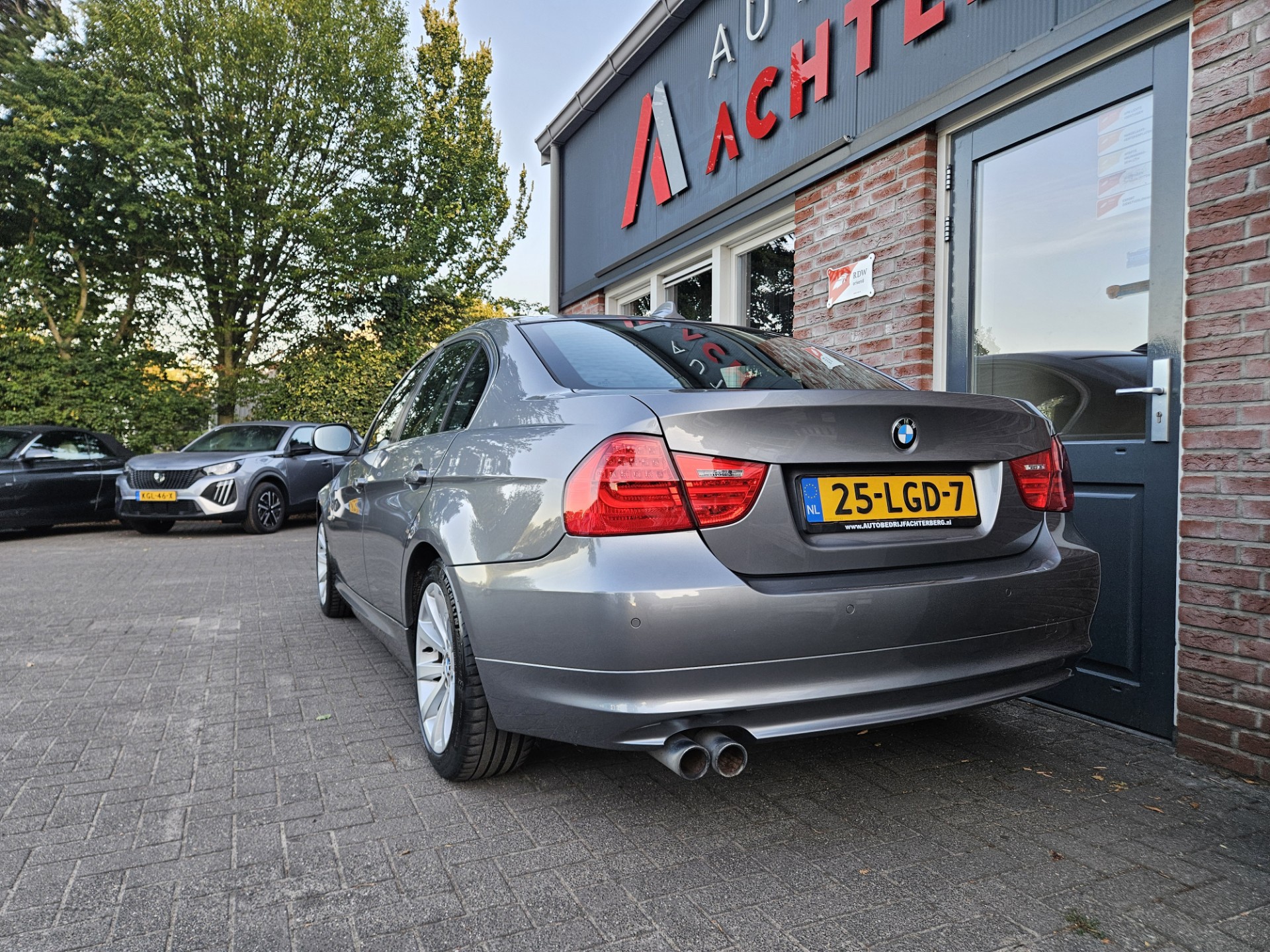 Foto van BMW 325i